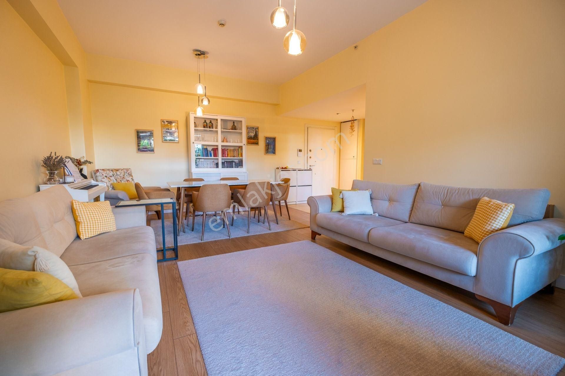 Batışehir'de Ferah Özel Bahçe Kullanımlı Satılık 2+1 Daire - Görsel 13