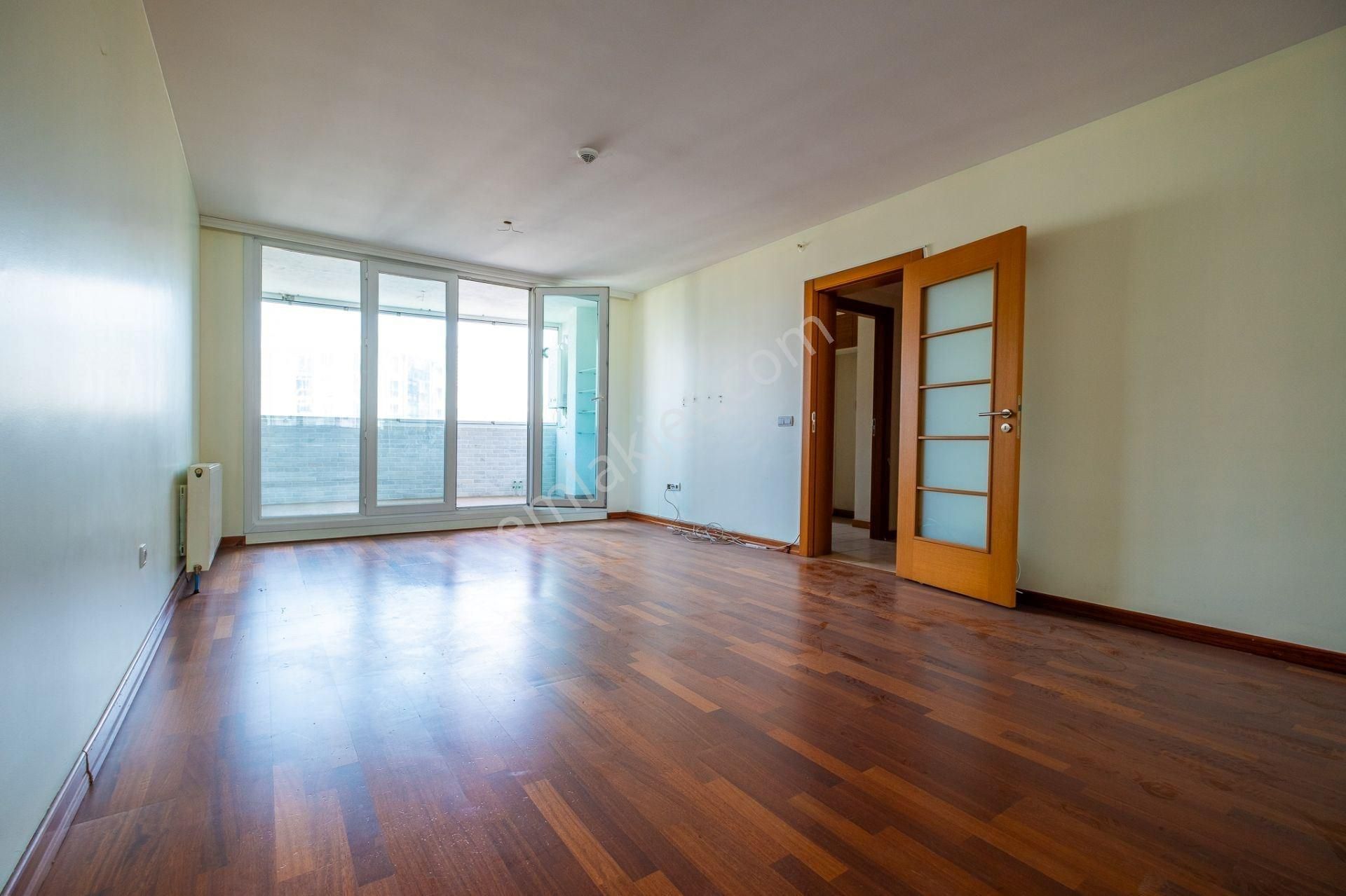 Solarkent Sitesinde Ultra Lüks Ara Kat 3+1 Satılık Daire - Görsel 2