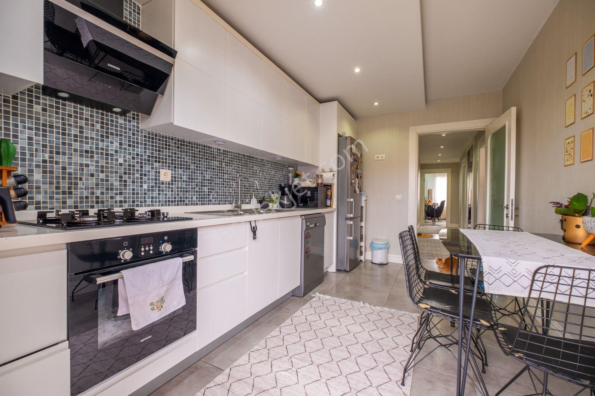 Beylikdüzü Marina'ya Yakın Rose Garden'da Satılık 2+1 Daire - Görsel 3