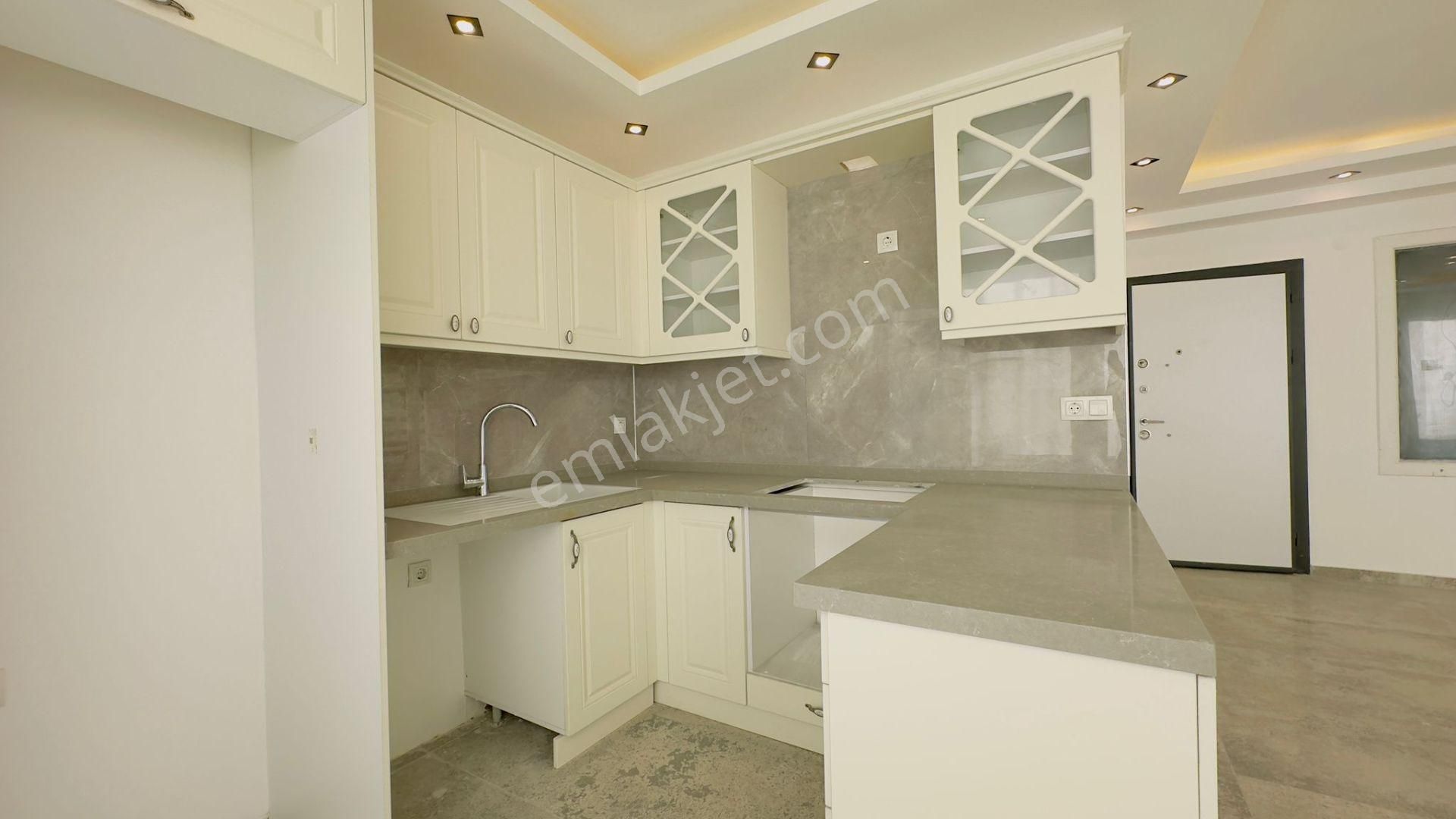 Full Manzaralı-özel Havuz/otopark-300 M2 Bahçe-yeni Yapım Lüx-tamamı Müstakil Villa - Görsel 16