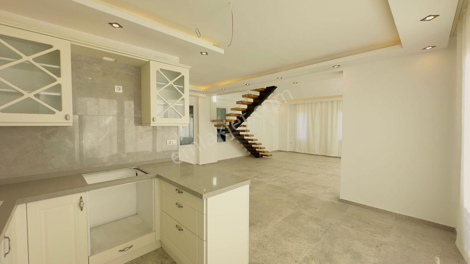 Full Manzaralı-özel Havuz/otopark-300 M2 Bahçe-yeni Yapım Lüx-tamamı Müstakil Villa - Görsel 26