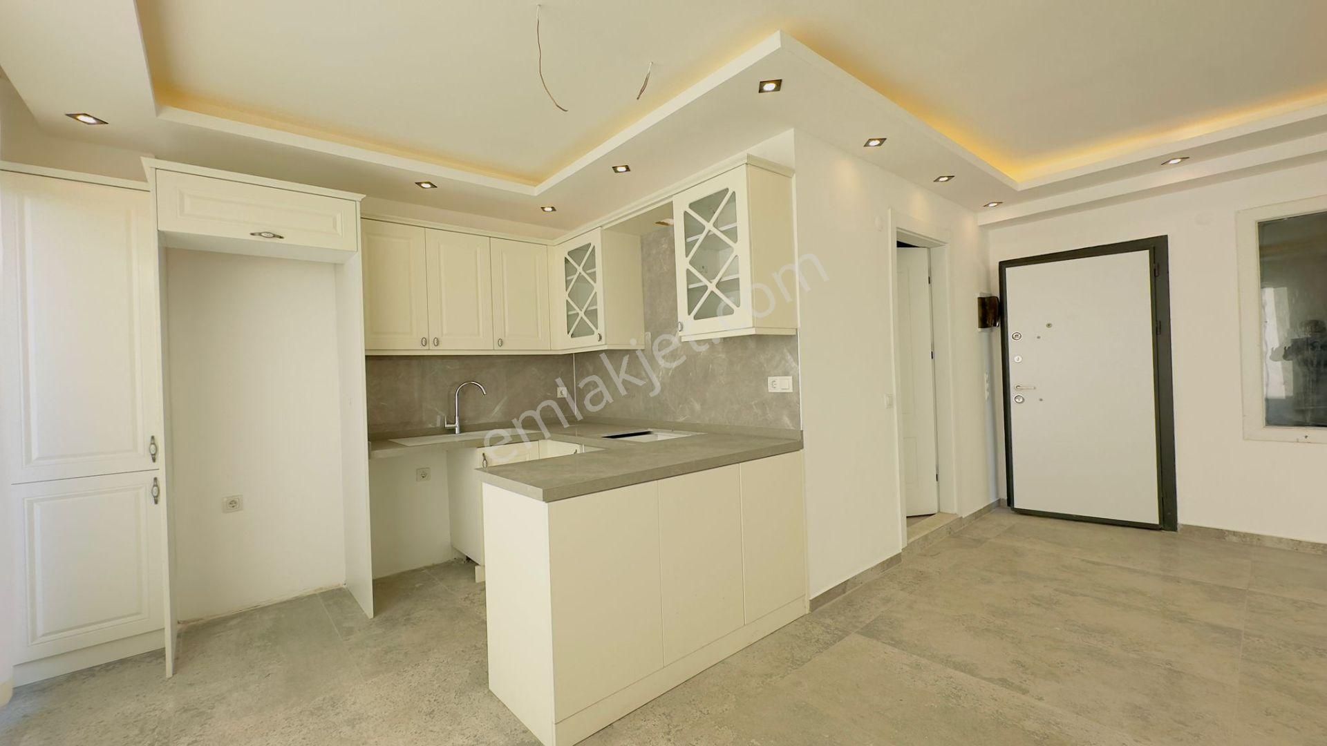 Full Manzaralı-özel Havuz/otopark-300 M2 Bahçe-yeni Yapım Lüx-tamamı Müstakil Villa - Görsel 14