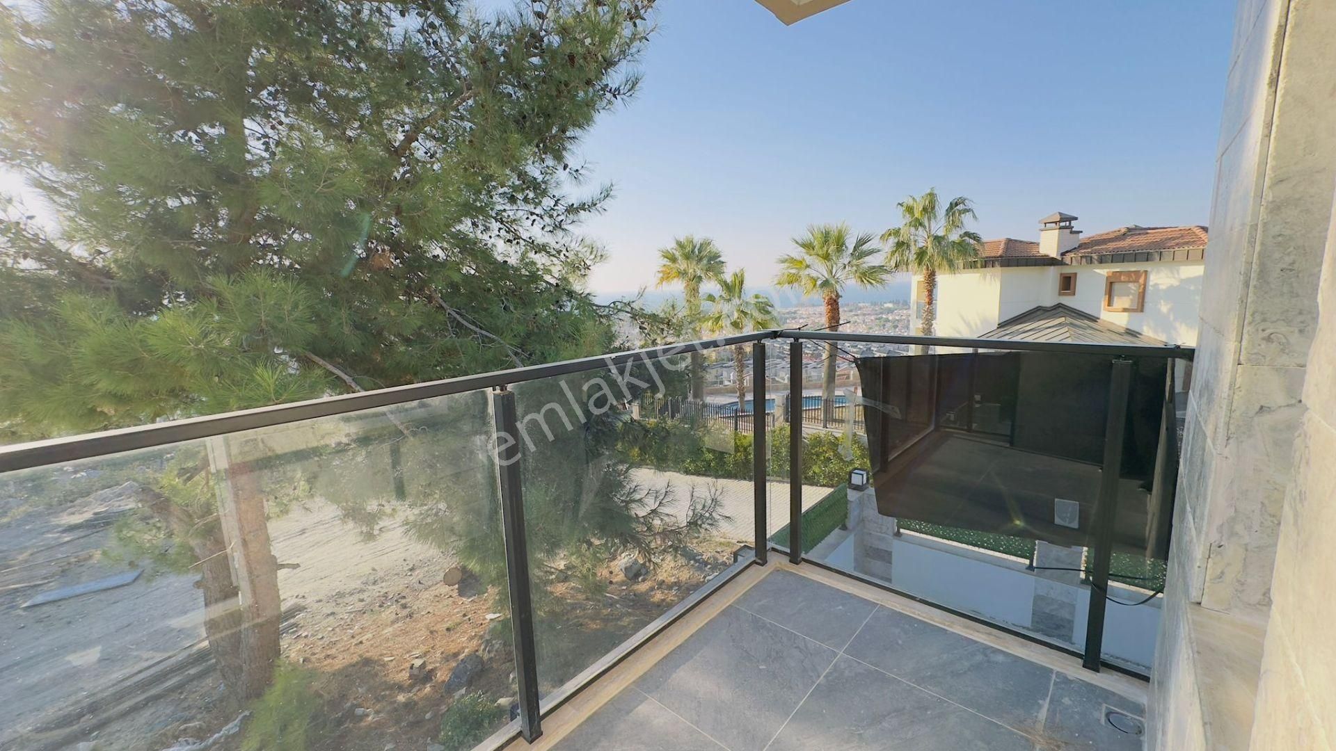 Full Manzaralı-özel Havuz/otopark-300 M2 Bahçe-yeni Yapım Lüx-tamamı Müstakil Villa - Görsel 10