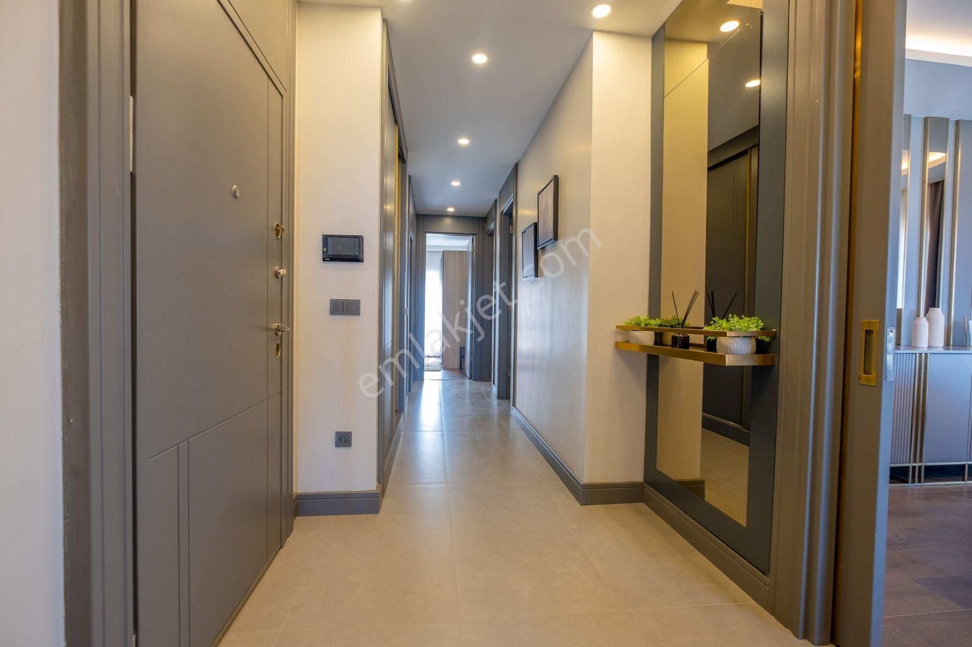 Bahçeşehir'de Tl Vadeli Satılık Bahçeli 3+1 Daire - Görsel 9