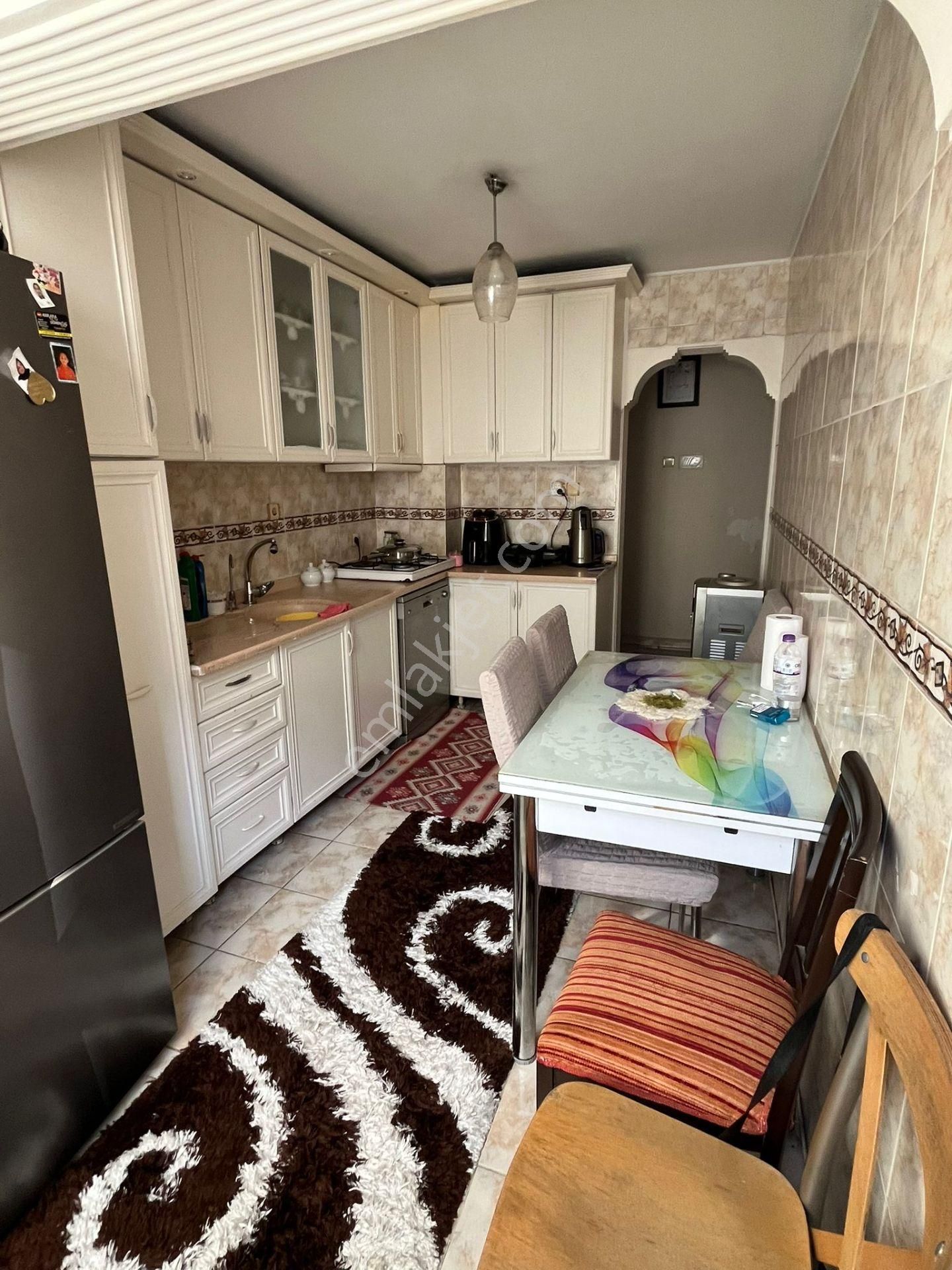 Acil Konak Üçyol Yakını 3+1 115m2 Ayrı Mutfak Tadilatlı Daire - Görsel 8