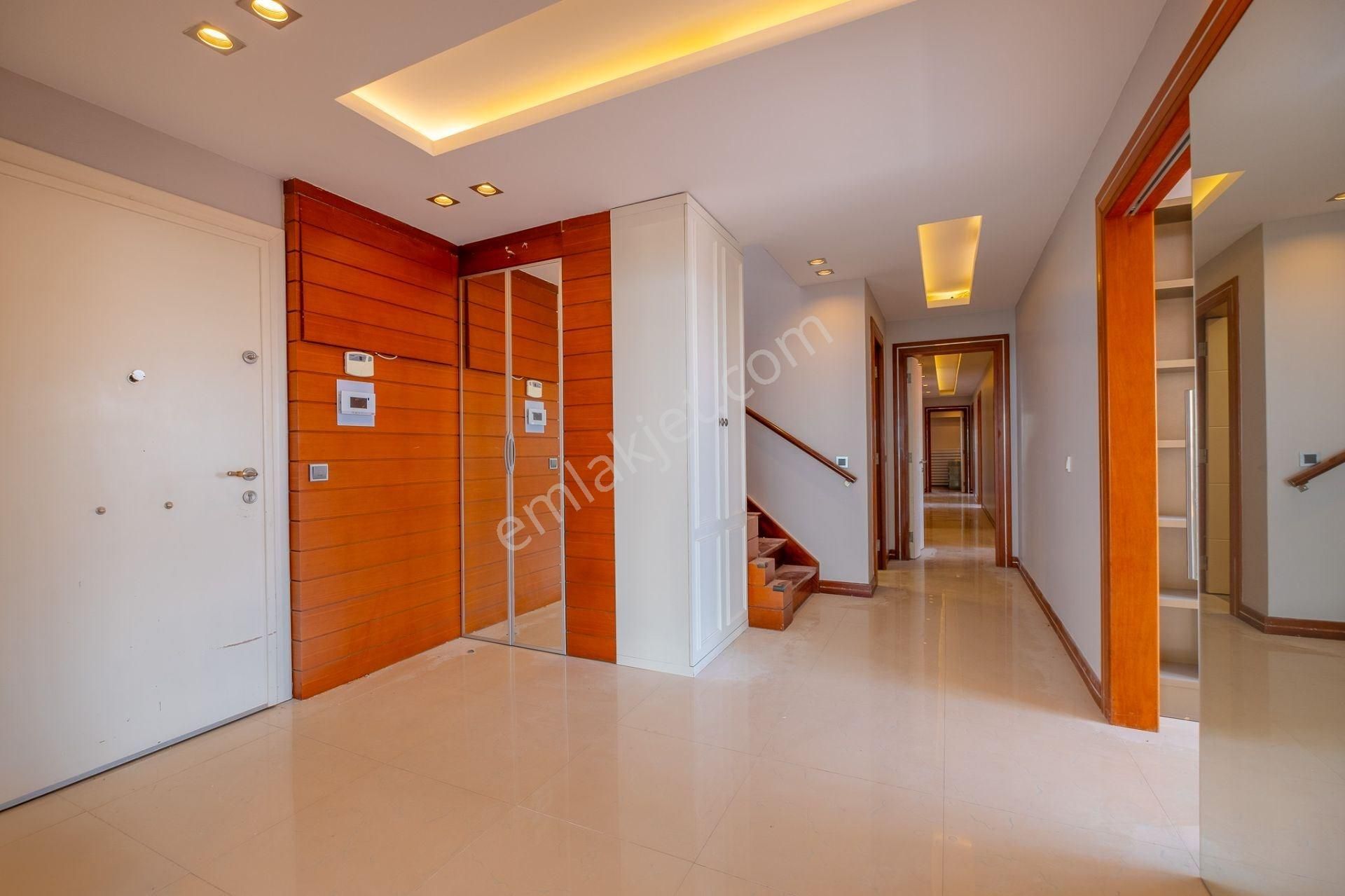 Florya'da Panoramik Deniz Manzaralı Satılık 6+2 Dubleks - Görsel 4