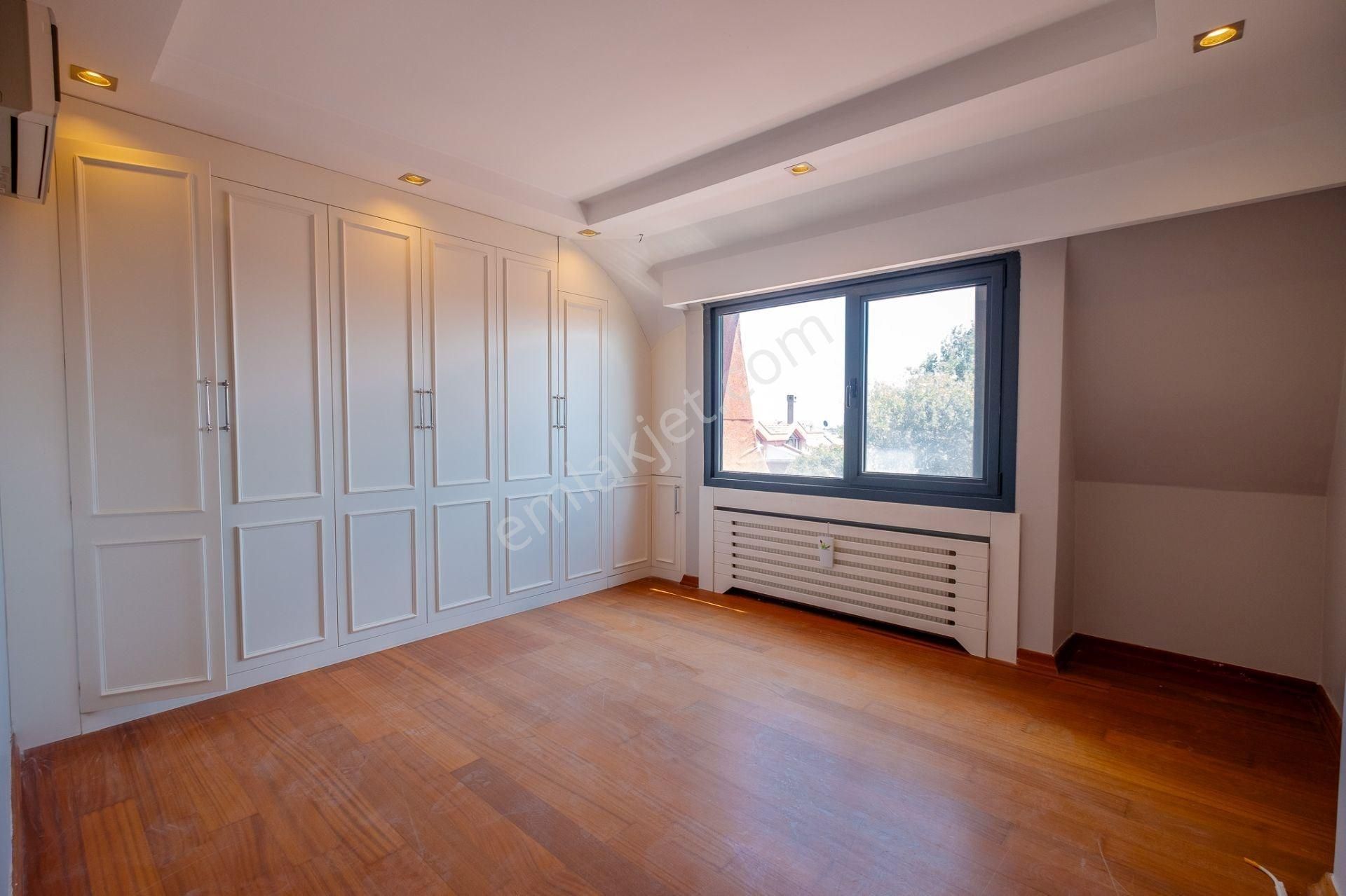 Florya'da Panoramik Deniz Manzaralı Satılık 6+2 Dubleks - Görsel 21