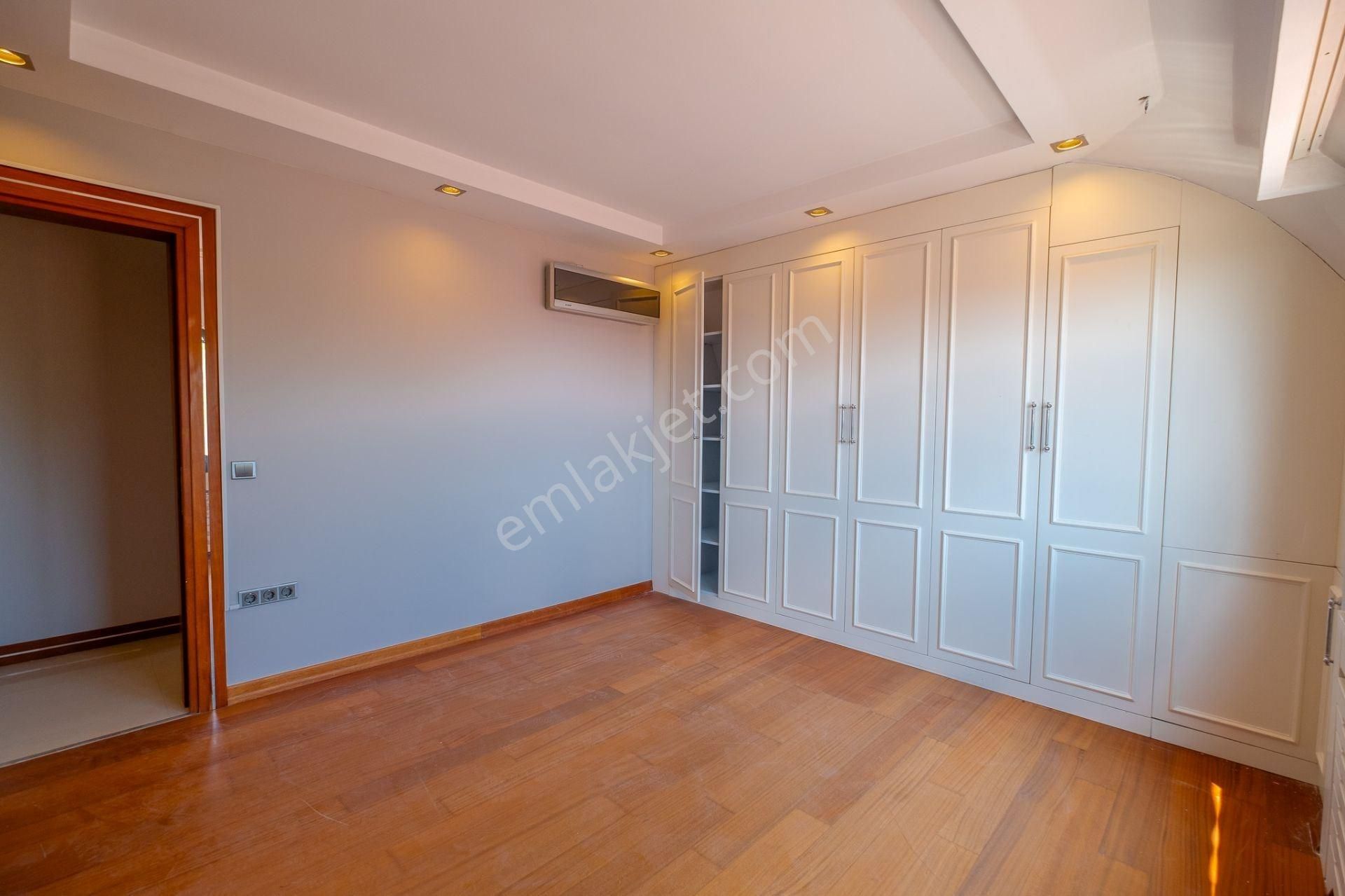 Florya'da Panoramik Deniz Manzaralı Satılık 6+2 Dubleks - Görsel 19