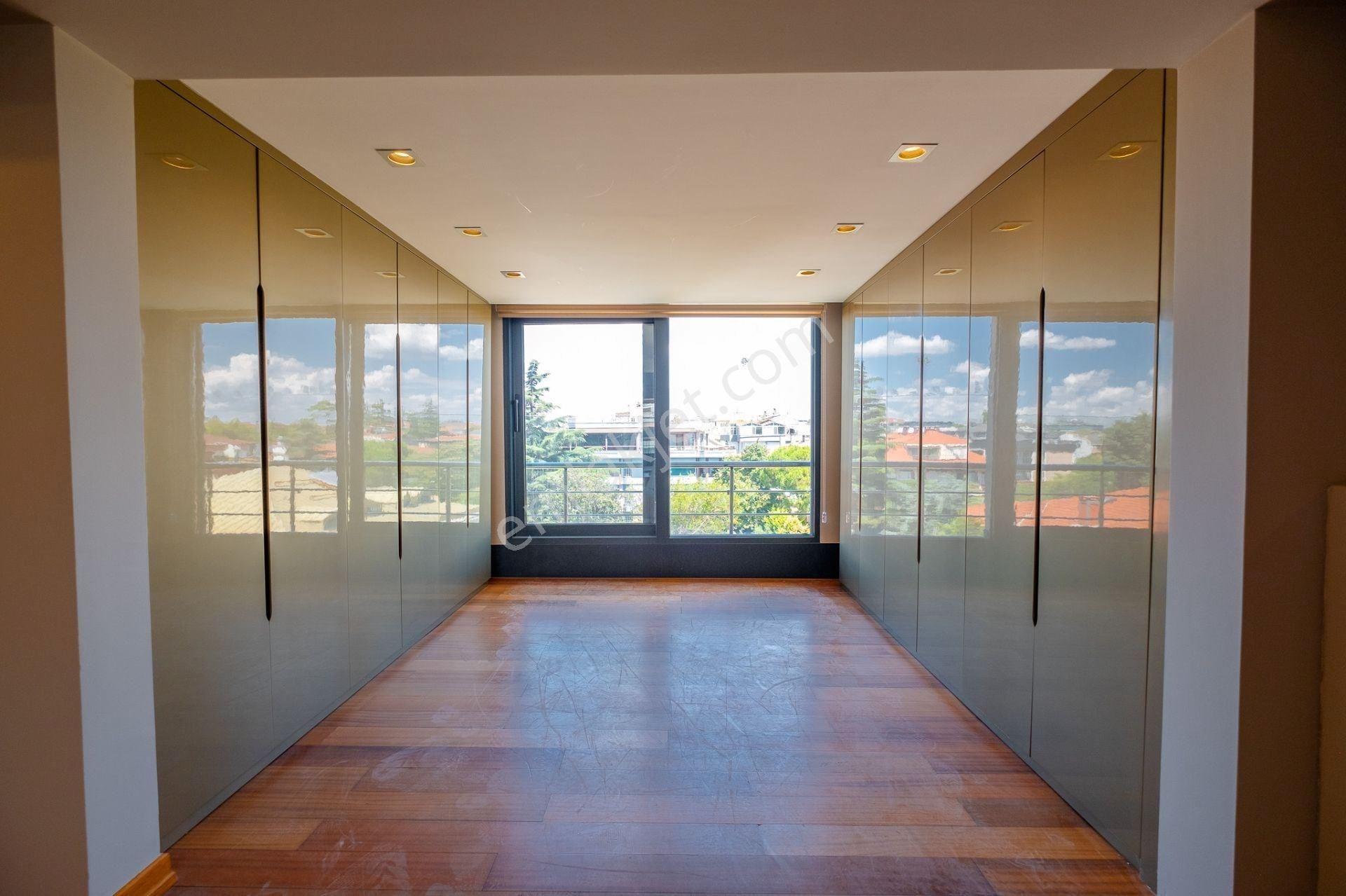 Florya'da Panoramik Deniz Manzaralı Satılık 6+2 Dubleks - Görsel 26