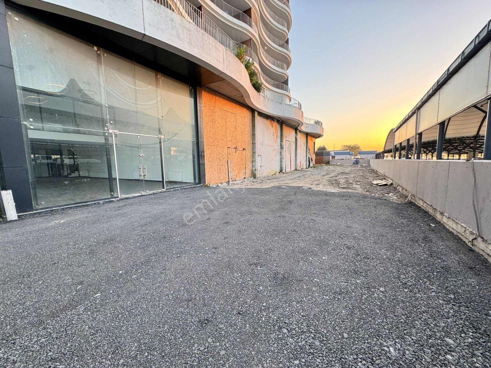 Blue Lake'de Satılık 280 M2 Çok Kullanım Amaçlı Ticari Ünite - Görsel 19