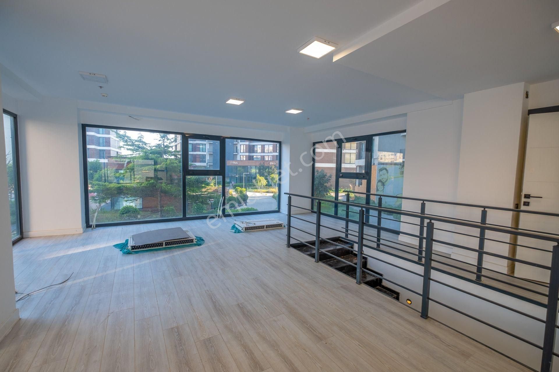 Blue Lake'de Satılık 280 M2 Çok Kullanım Amaçlı Ticari Ünite - Görsel 14