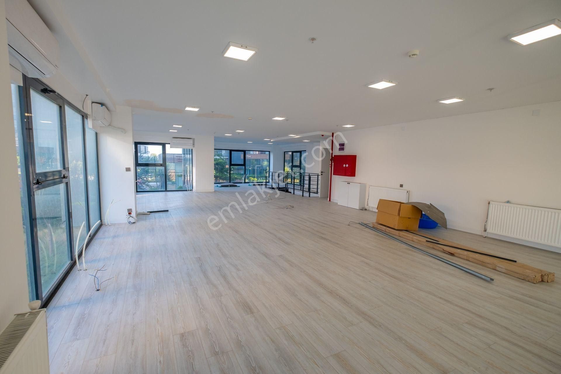 Blue Lake'de Satılık 280 M2 Çok Kullanım Amaçlı Ticari Ünite - Görsel 16