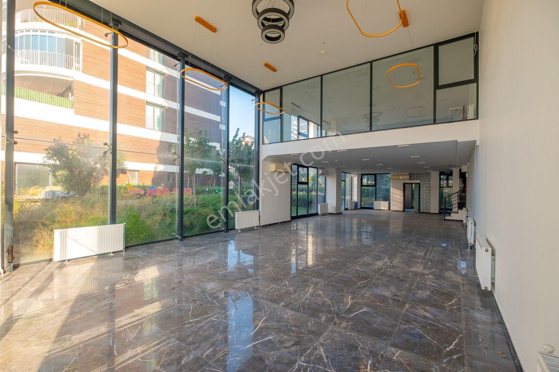 Blue Lake'de Satılık 280 M2 Çok Kullanım Amaçlı Ticari Ünite - Görsel 4
