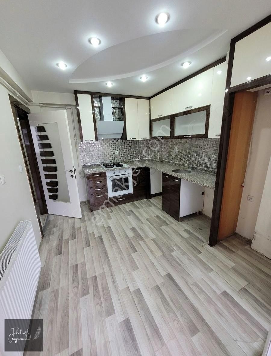 Pamukkale Zeytinköy Kiralık Daire Zeytinköyde Adli Tıp Kurumuna Çok Yakın 3+1 Arakat Daire