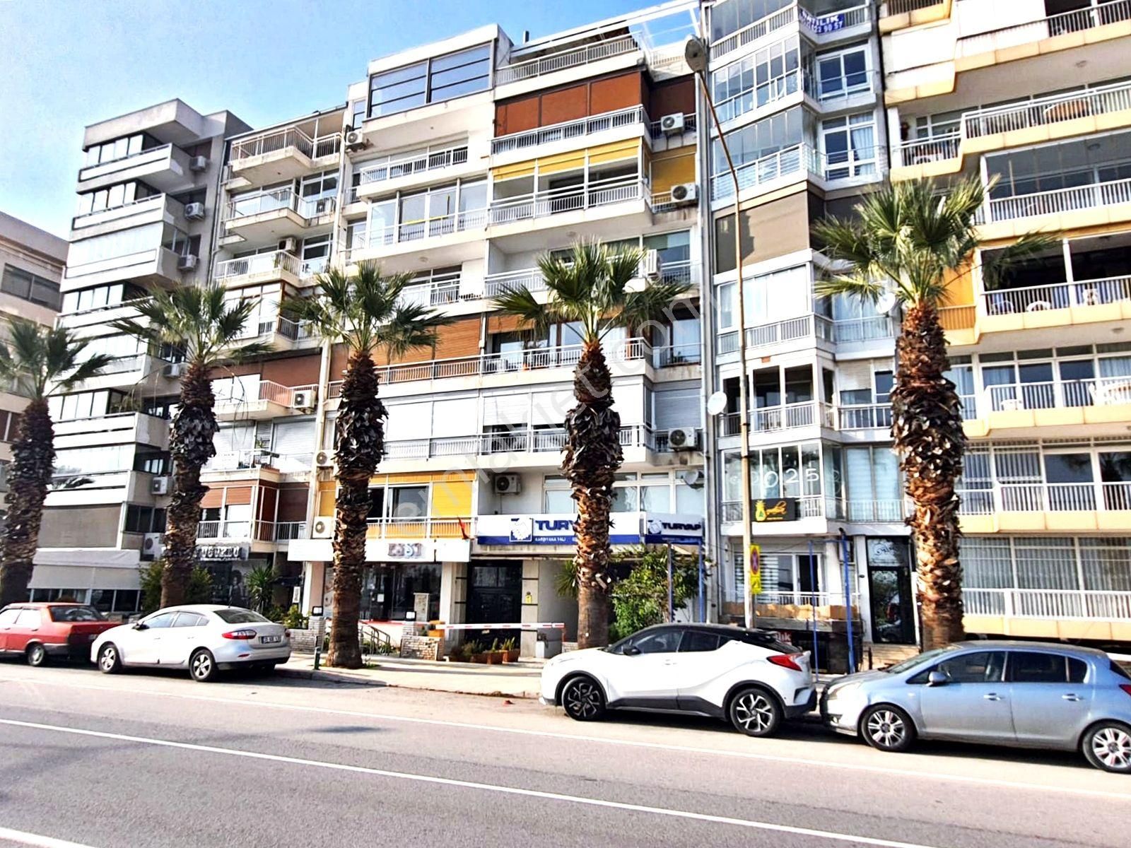 İzmir Karşıyaka Deniz Manzaralı Kiralık Daire İzmir Karşıyaka Yalısında Deniz Manzaralı, Otoparklı 4+1 Daire