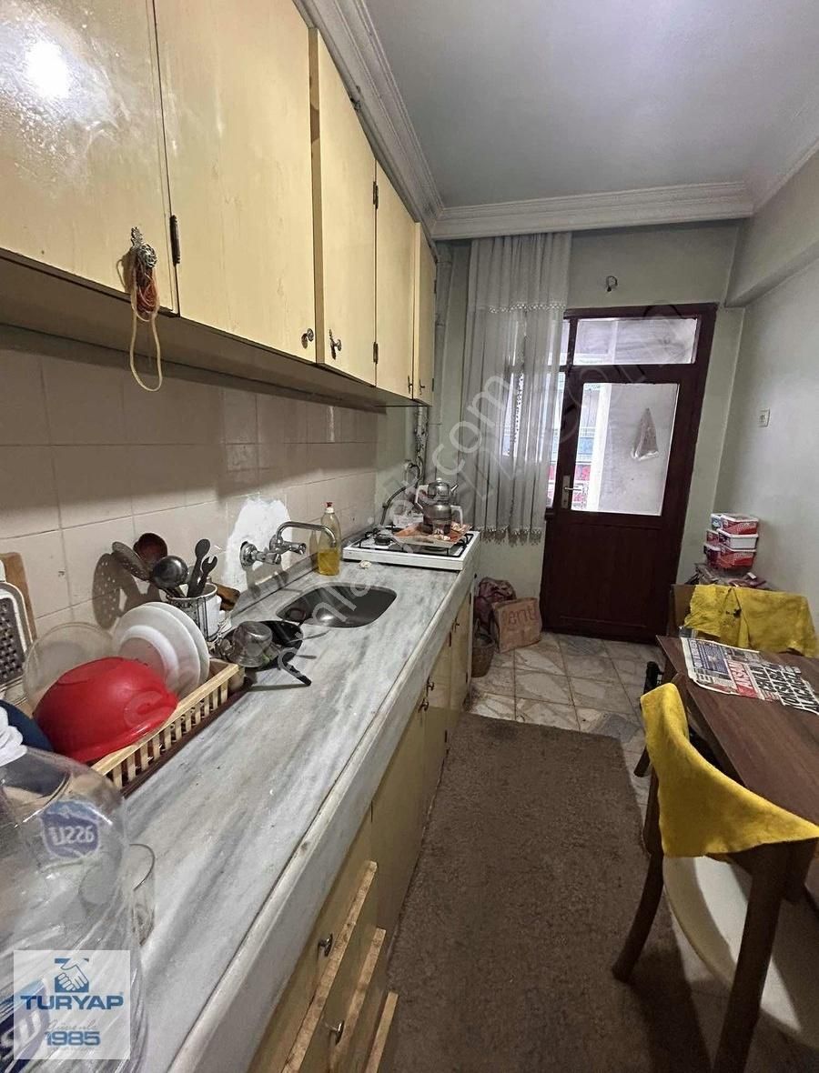 Özcan Çakır Dan Cumhuriyet Caddesi Üzerinde - Görsel 4