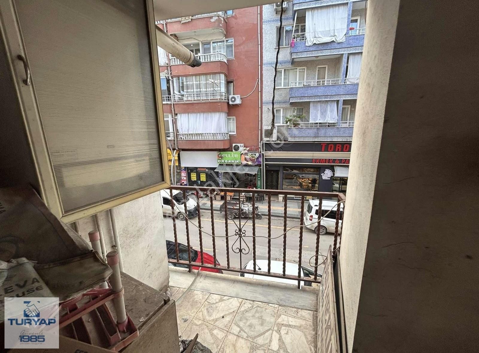 Özcan Çakır Dan Cumhuriyet Caddesi Üzerinde - Görsel 13