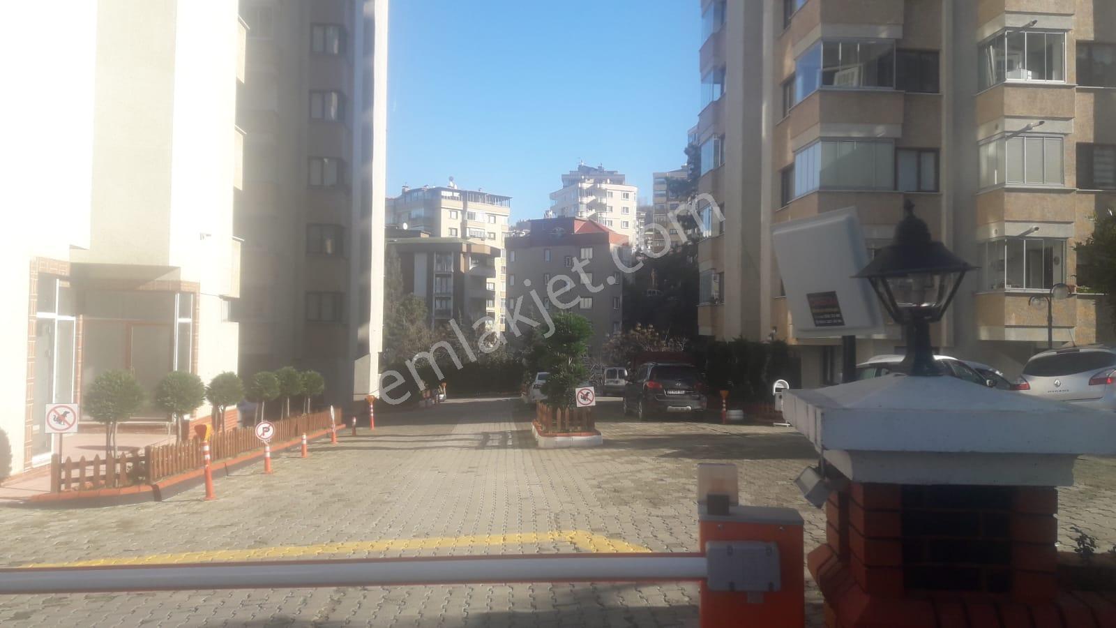 Selen Emlaktan 1 Nolu Beşirlide Satılık Daire - Görsel 13