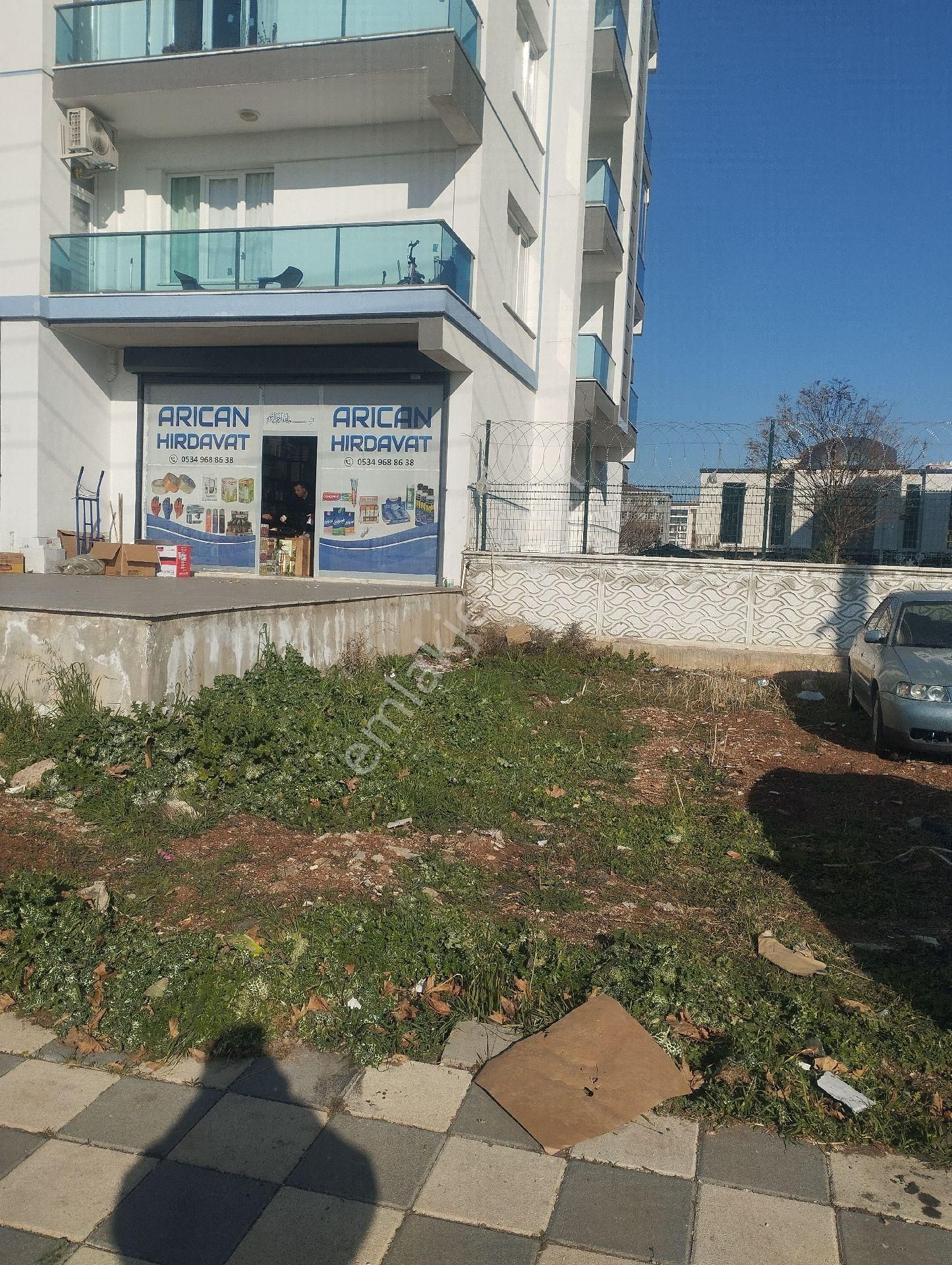 Bağlar Bağcılar Satılık Dükkan & Mağaza Satılık Dükkan Bodrumlu Tapuya İşlenmiş 92 M2 Siverek Caddesi Üzerinde