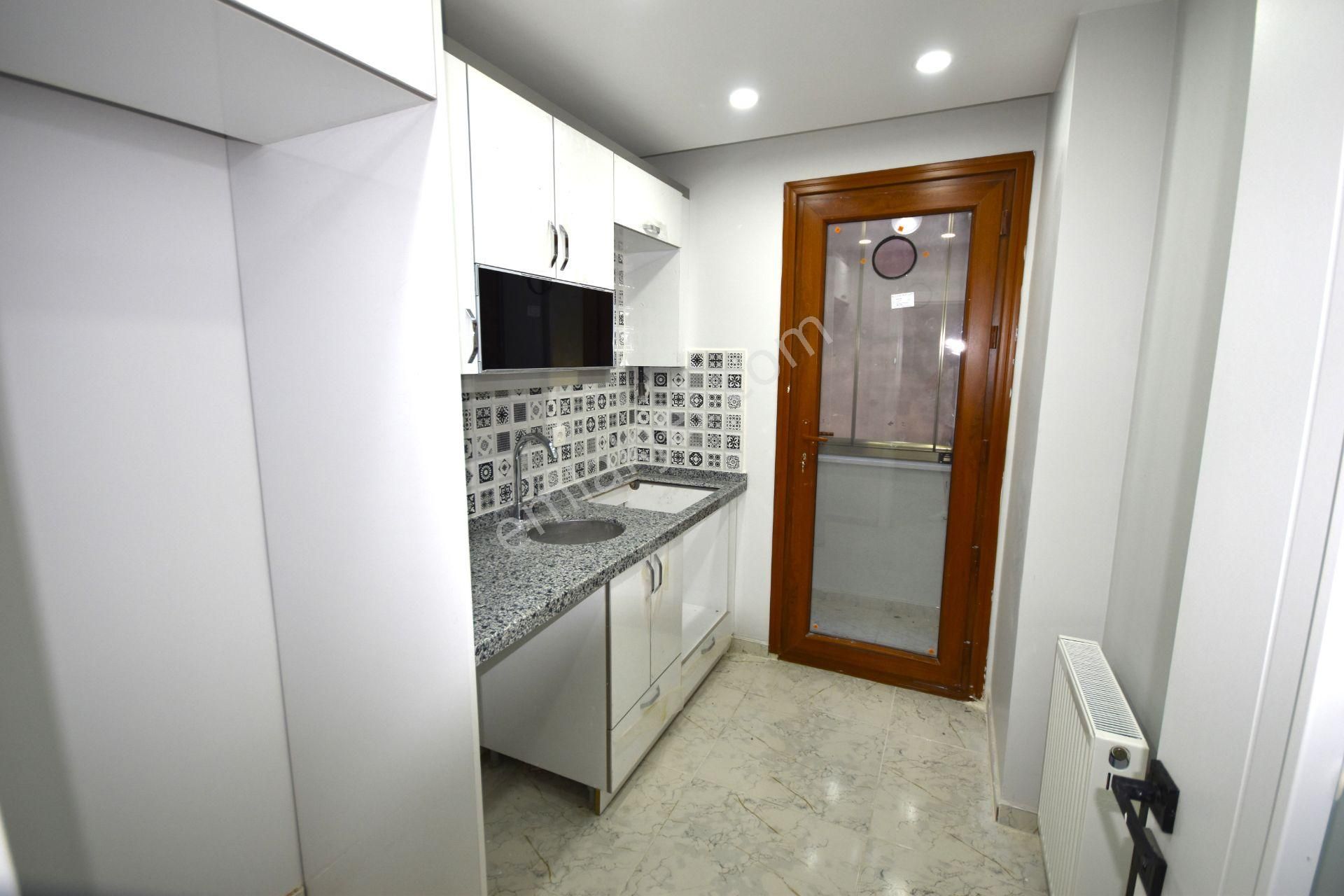 Küçükçekmece İnönü Kiralık Daire Erva Emlak'tan İnönü Mh 2+1 85m2 1.kat Sıfır Kiralık Daire