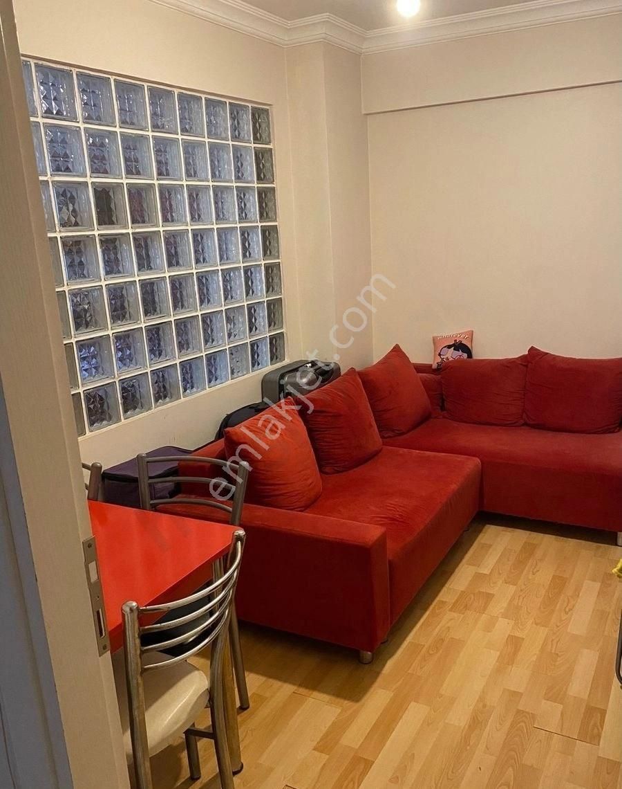 Balçova Agora Karşısı Arakat 2+1 Masrafsız Daire - Görsel 3