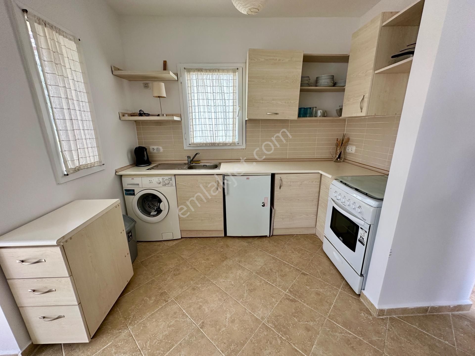 Gümüşlük'te Havuzlu Güvenlikli Sitede Manzaralı Ferah Daire - Görsel 15