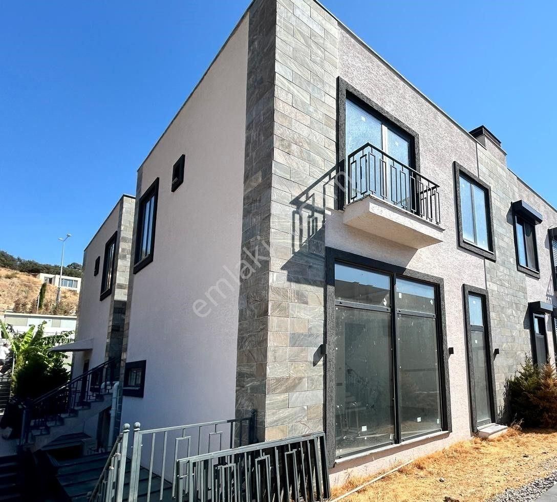 Bodrum Müskebi Satılık Villa Bodrum Ortakent Site İçerisinde Özel Havuzlu 4+2 Satılık Villa