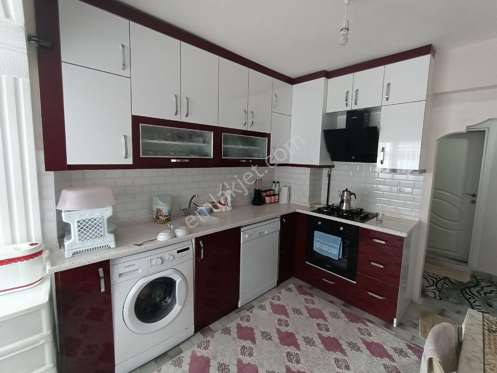 Akşehir Yeni Satılık Daire Abit Gm Koşuyolu Stadyum Cvr. 2.kat 3+1 Masrafsız Satılık Daire