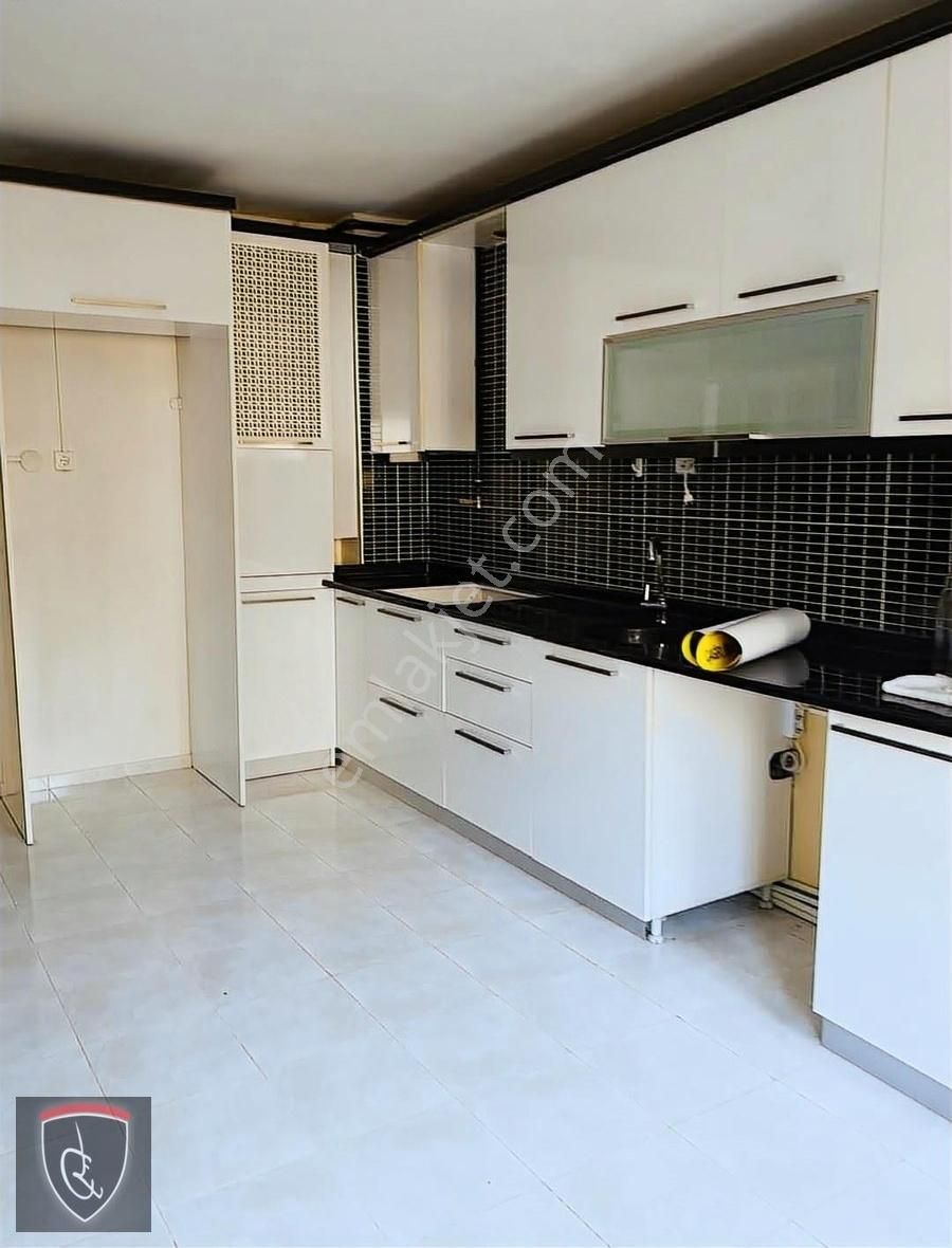 Tepebaşı Tunalı Kiralık Daire Kanal 26 Yakını Bakımlı Geniş Daire