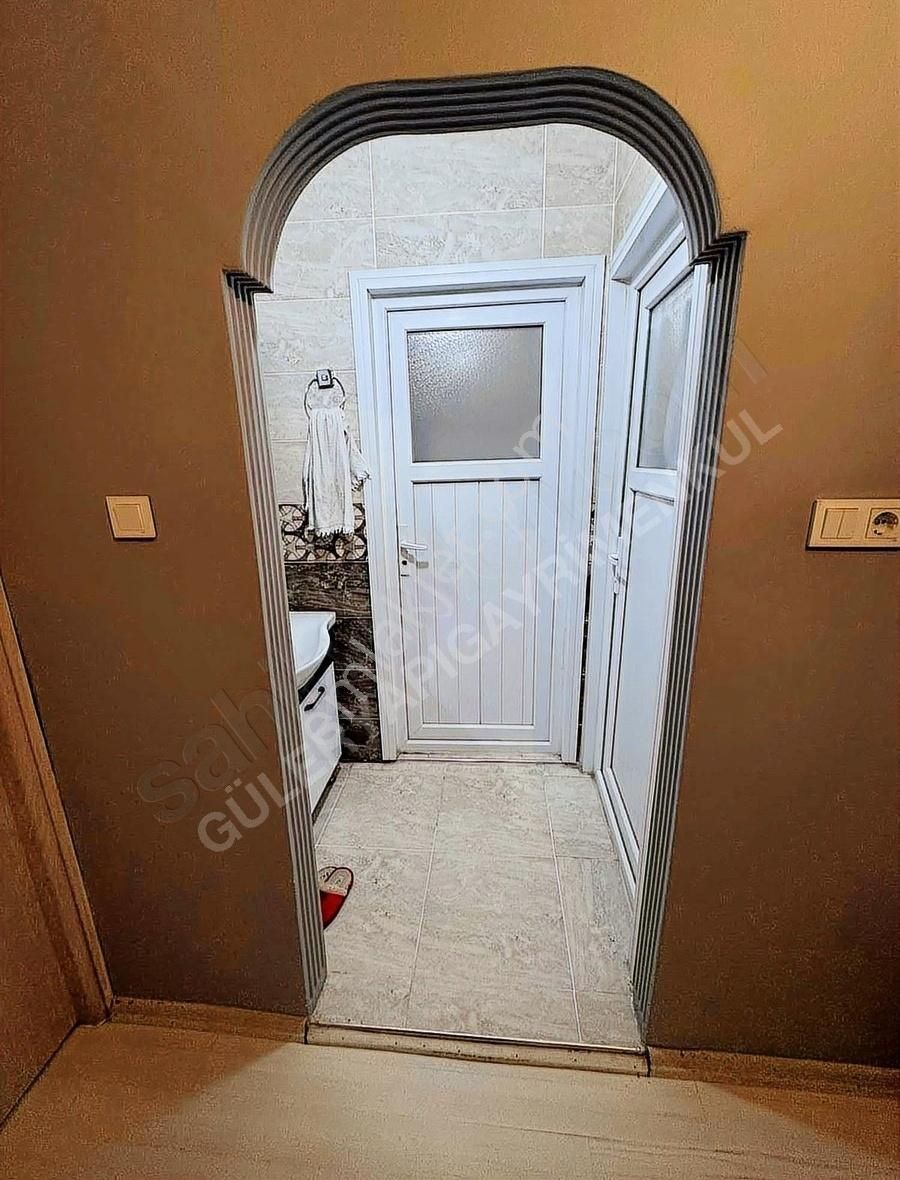 Başakşehir Güvercintepe Kiralık Daire Başakşehir Güvercintepe Meydan'da 100m Kiralık Daire(güler Yapı)