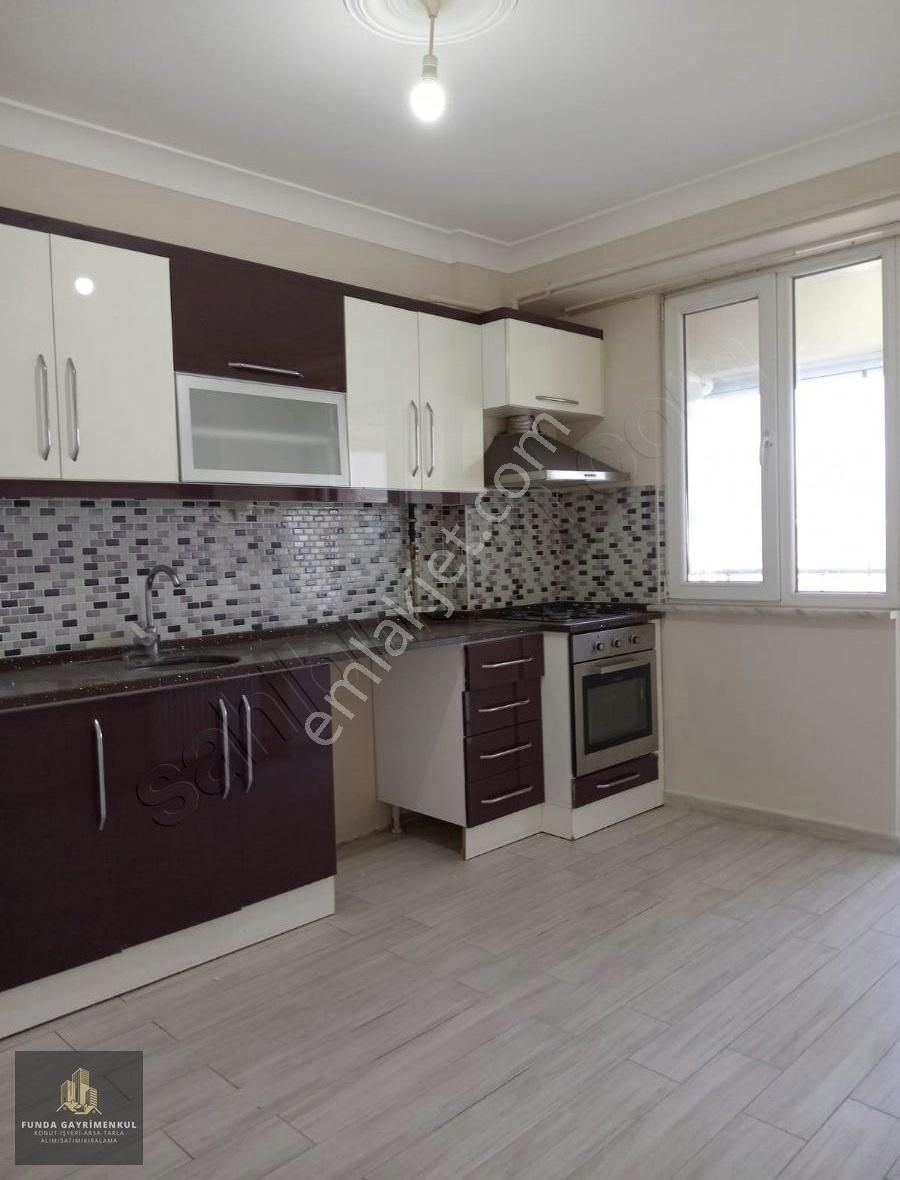 Çorlu Rumeli Satılık Daire Rumeli Mahallesi İskanlı Ebebeyn Banyolu 3+1 Daire