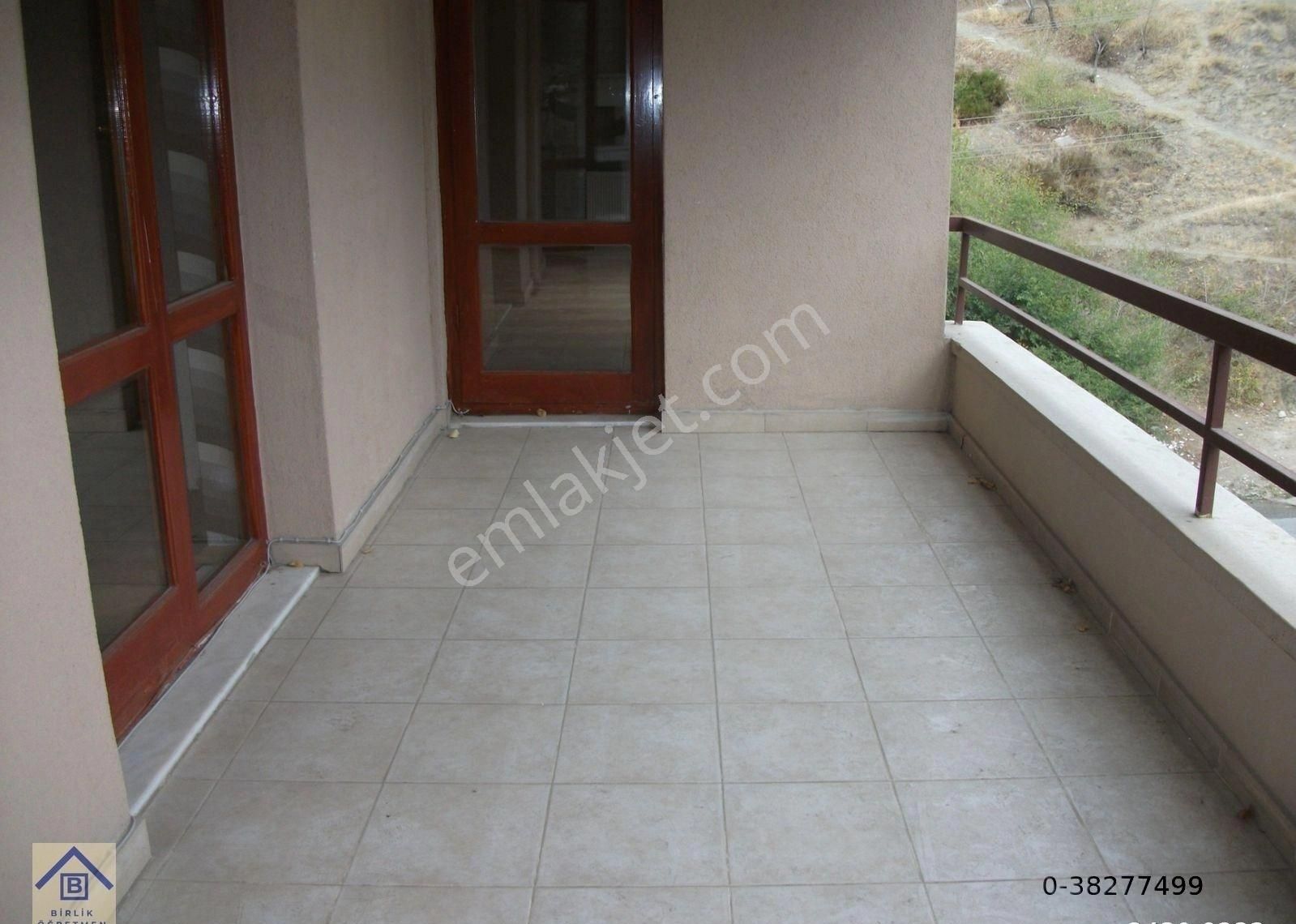 Acil...kelepir....park Manzaralı,3+1,180 M2,kombili,asansörlü,kiracılı - Görsel 4