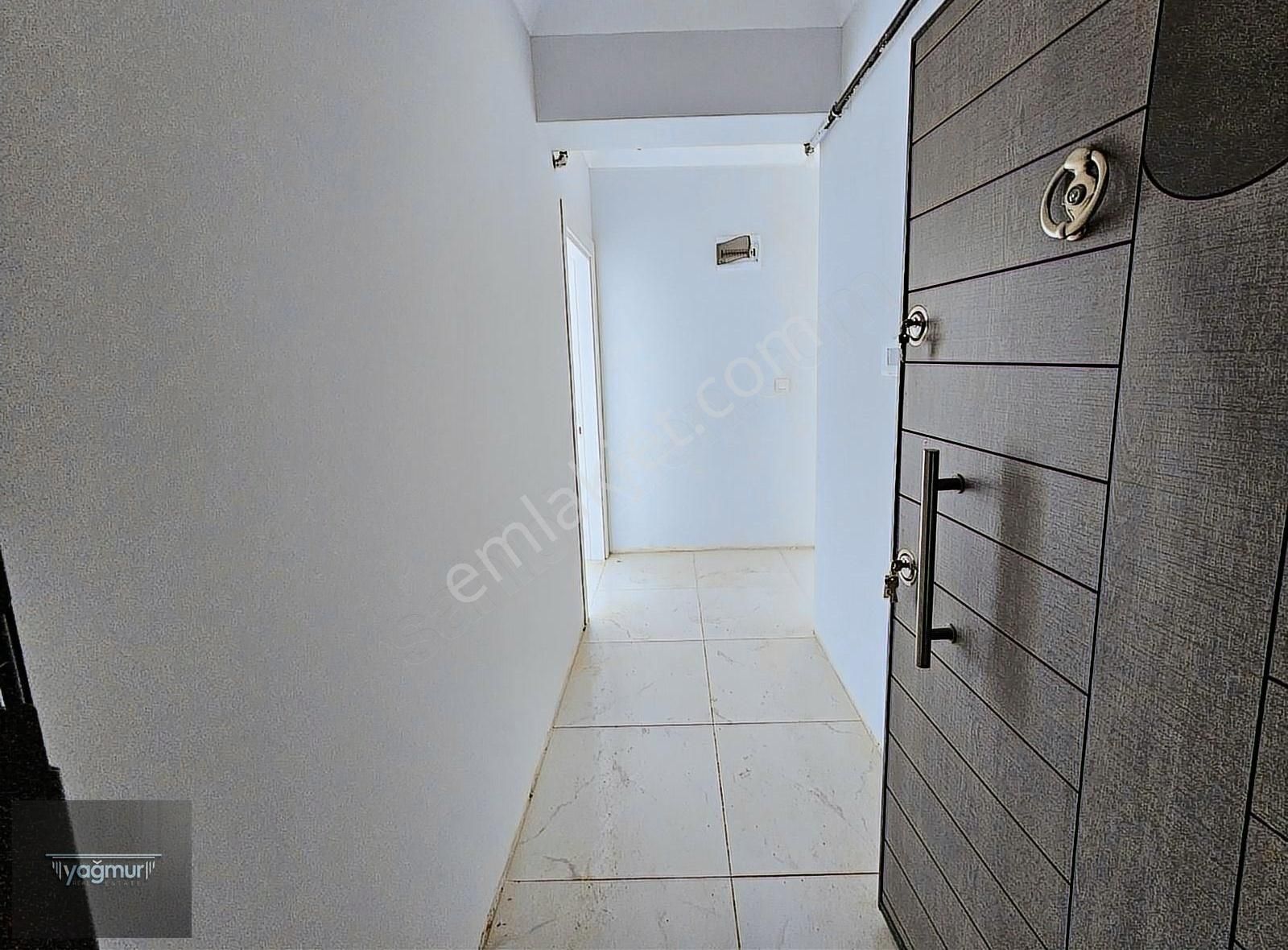 Kartepe Ataevler Satılık Daire Kartepe Ataevlerde Satılık 4+1 Eğimsiz Dubleks Daire