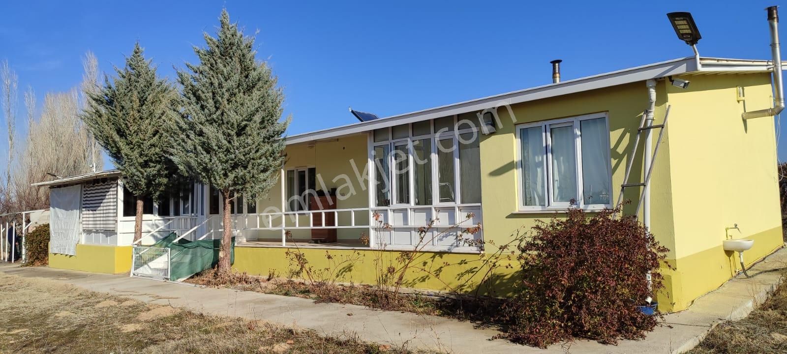 Yüksel Emlaktan Satılık 12.342 Metre Kare Bahçe İçinde 2 Adet Ev - Görsel 6