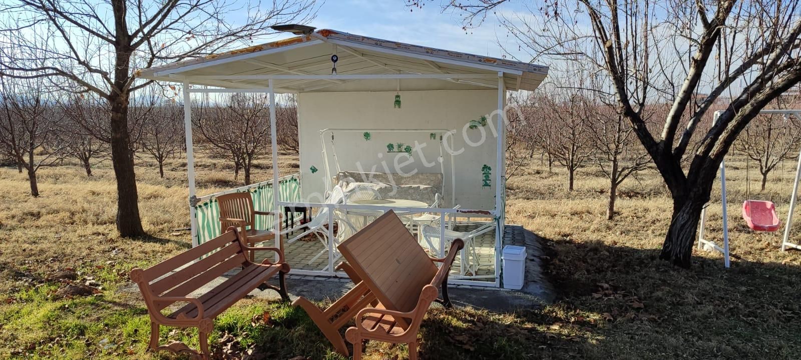 Yüksel Emlaktan Satılık 12.342 Metre Kare Bahçe İçinde 2 Adet Ev - Görsel 2