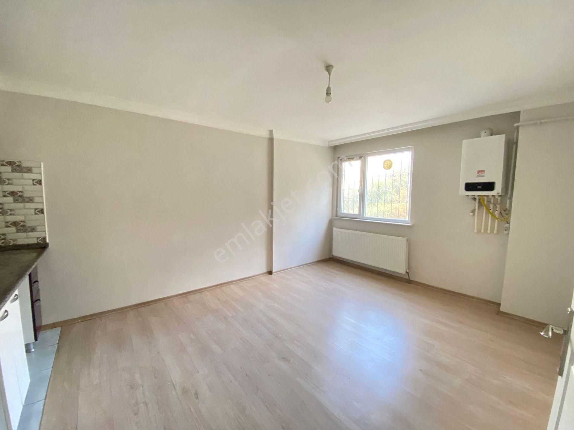 Gebze Adem Yavuz Satılık Daire Adem Yavuz'da Emsalsiz Yüksek Giriş A. Mutfak 2+1 80 M² Daire