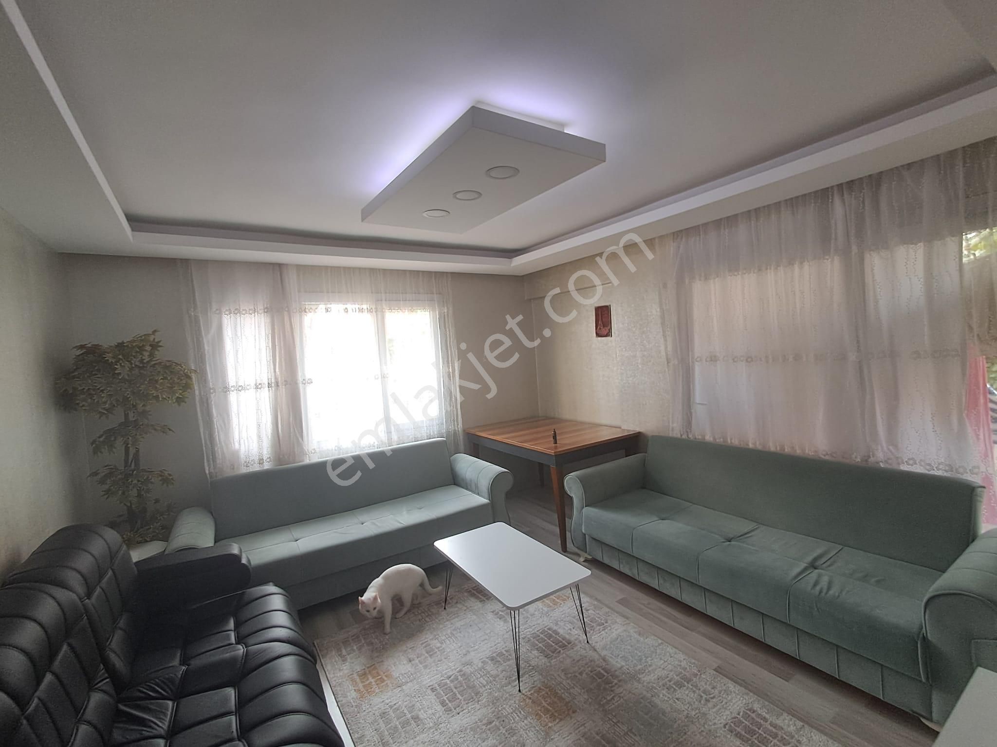 Buca Yıldız Satılık Daire Buca Yıldız Pazar Yeri 3+1 Arakat Dogalgaz 3+1 130 M2 Asansörlü