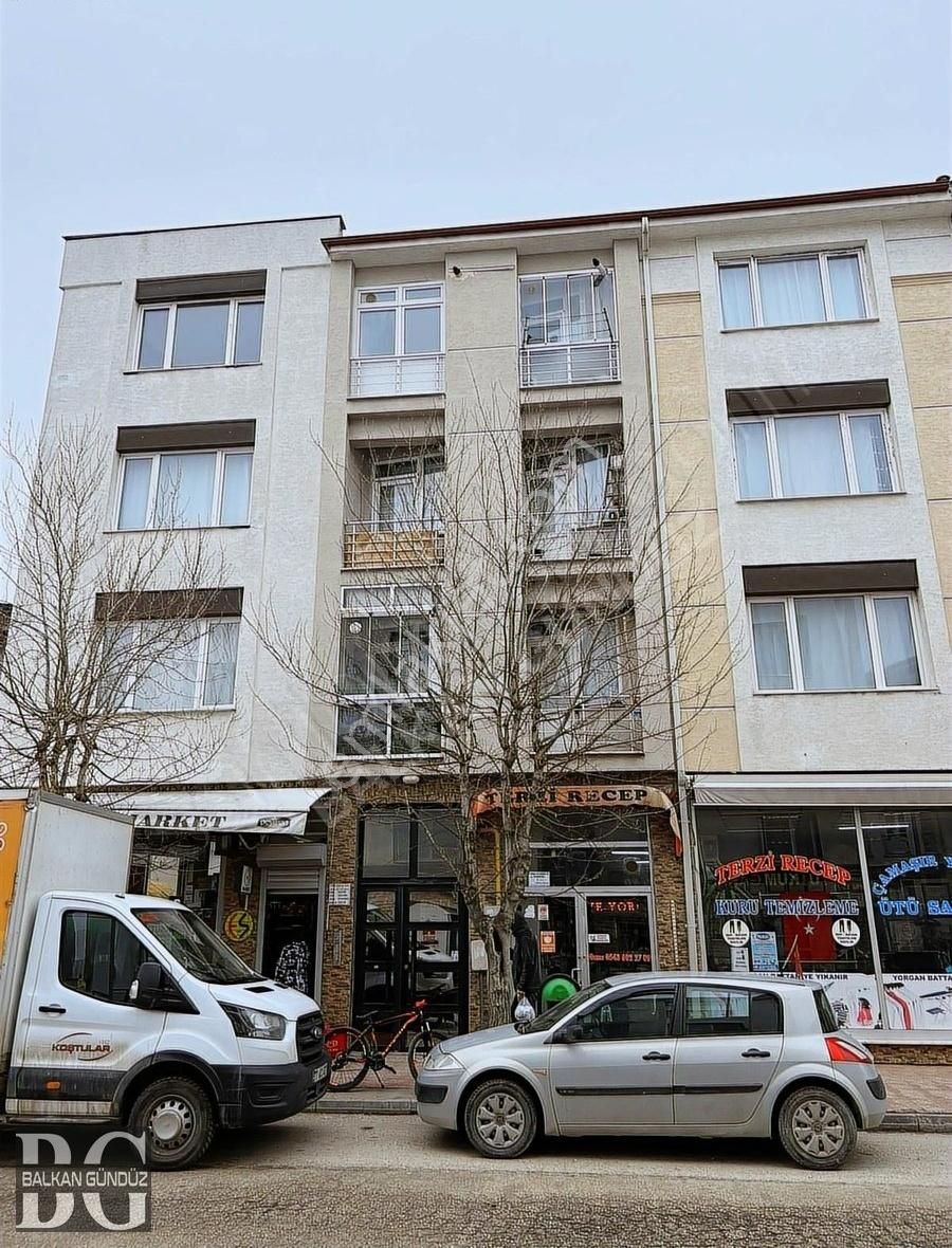 Tepebaşı Sütlüce Satılık Daire Sütlüce İstiklal Caddesi Üzerinde 2+1 Ara Kat