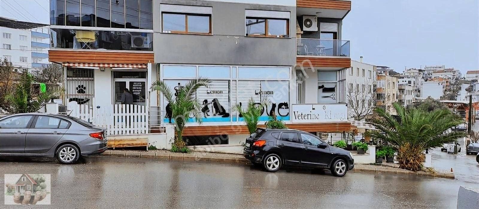 Urla M. Fevzi Çakmak Kiralık Dükkan & Mağaza Altı Yolun Birleşme Noktasında Konumu Mukemmel İşyerı