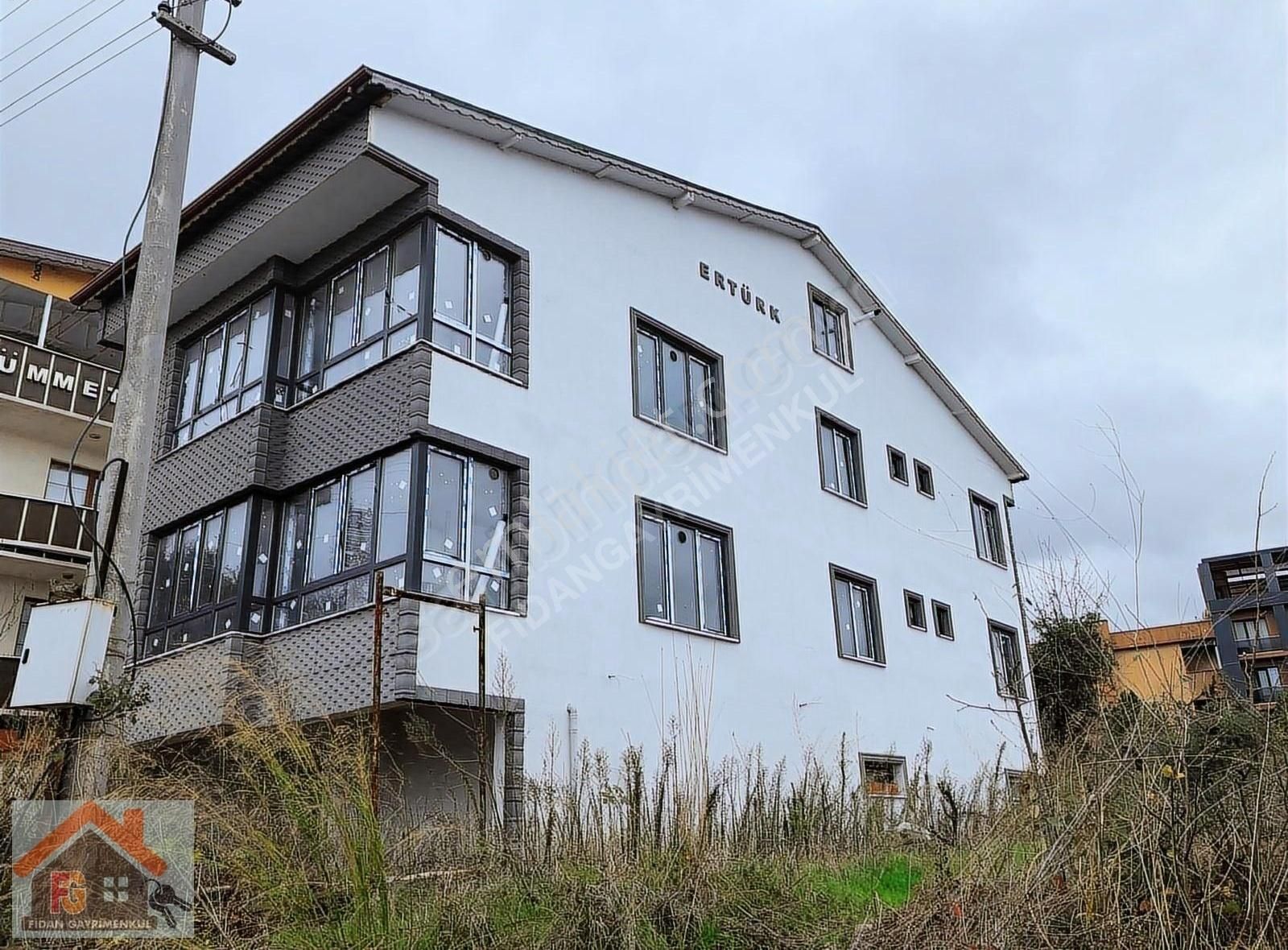 Yalova Tavşanlı Beldesin De Satılık Bina 2.5 Katlı - Görsel 2