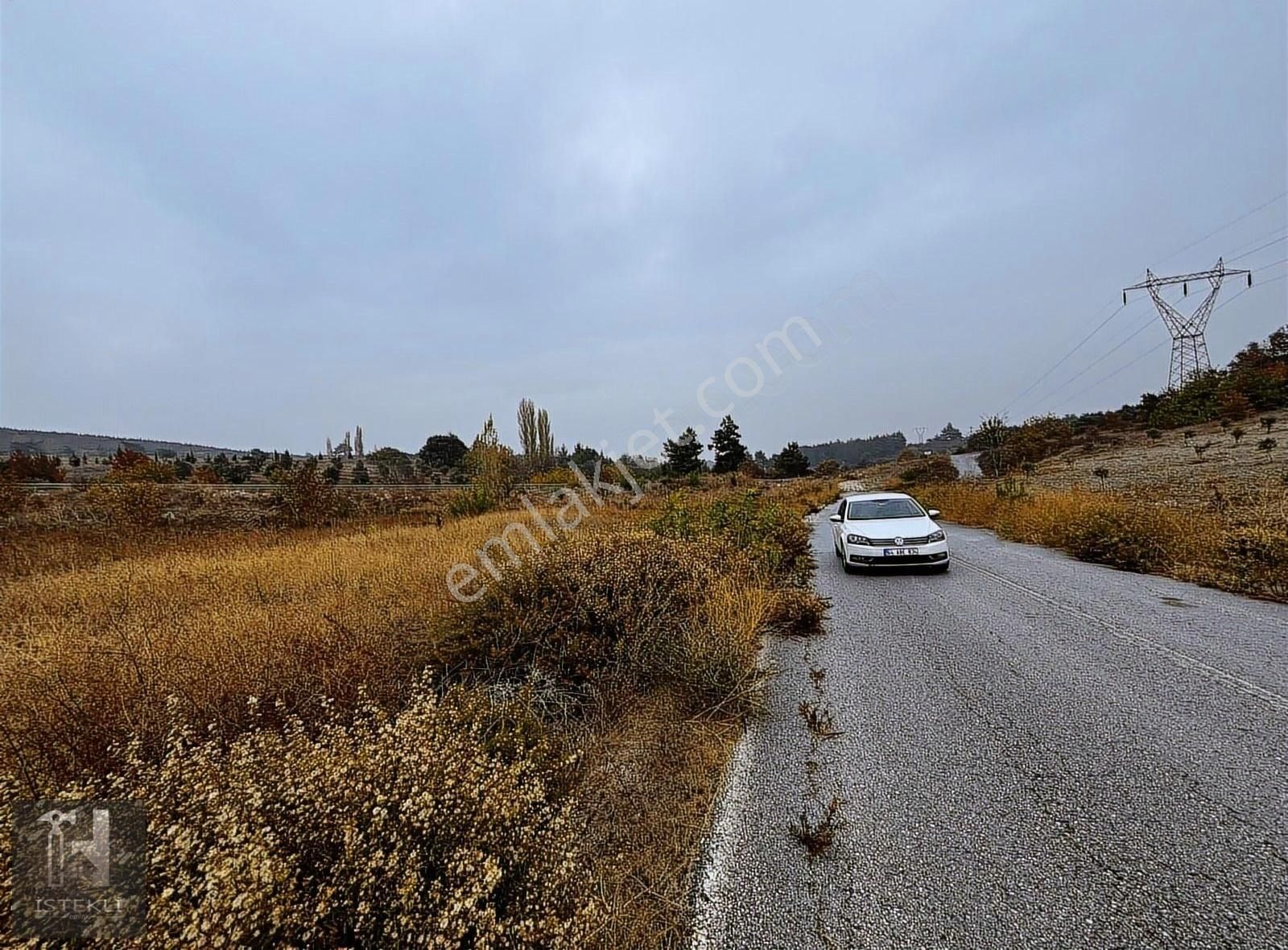 Soma Kızılören Satılık Tarla İstekli Emlak'tan Savaştepe Asfaltına Cephe 797 M2 Tarla