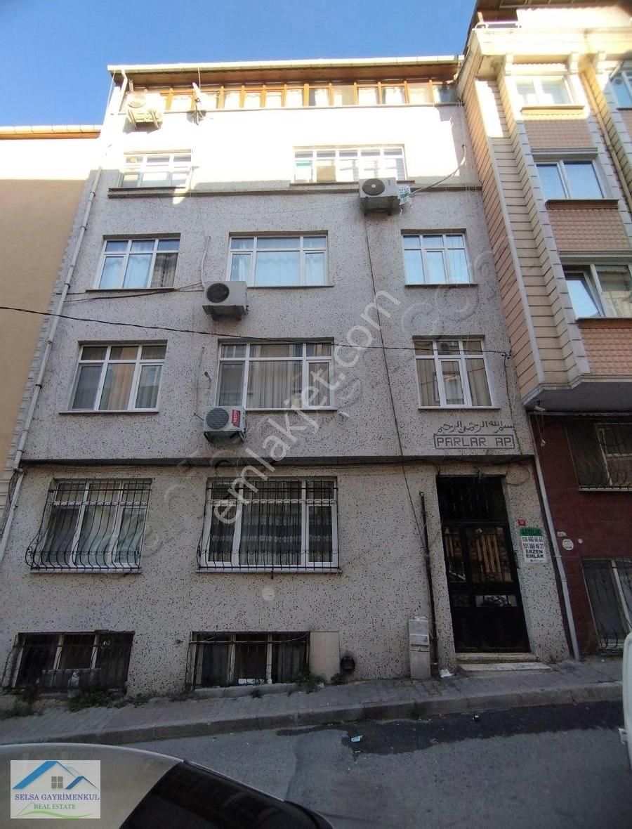 Gaziosmanpaşa Sarıgöl Satılık Daire Gaziosmanpaşa Sarıgöl Mah.güneysu Sokakta 3.kat 2+1 87 M2 Daire.