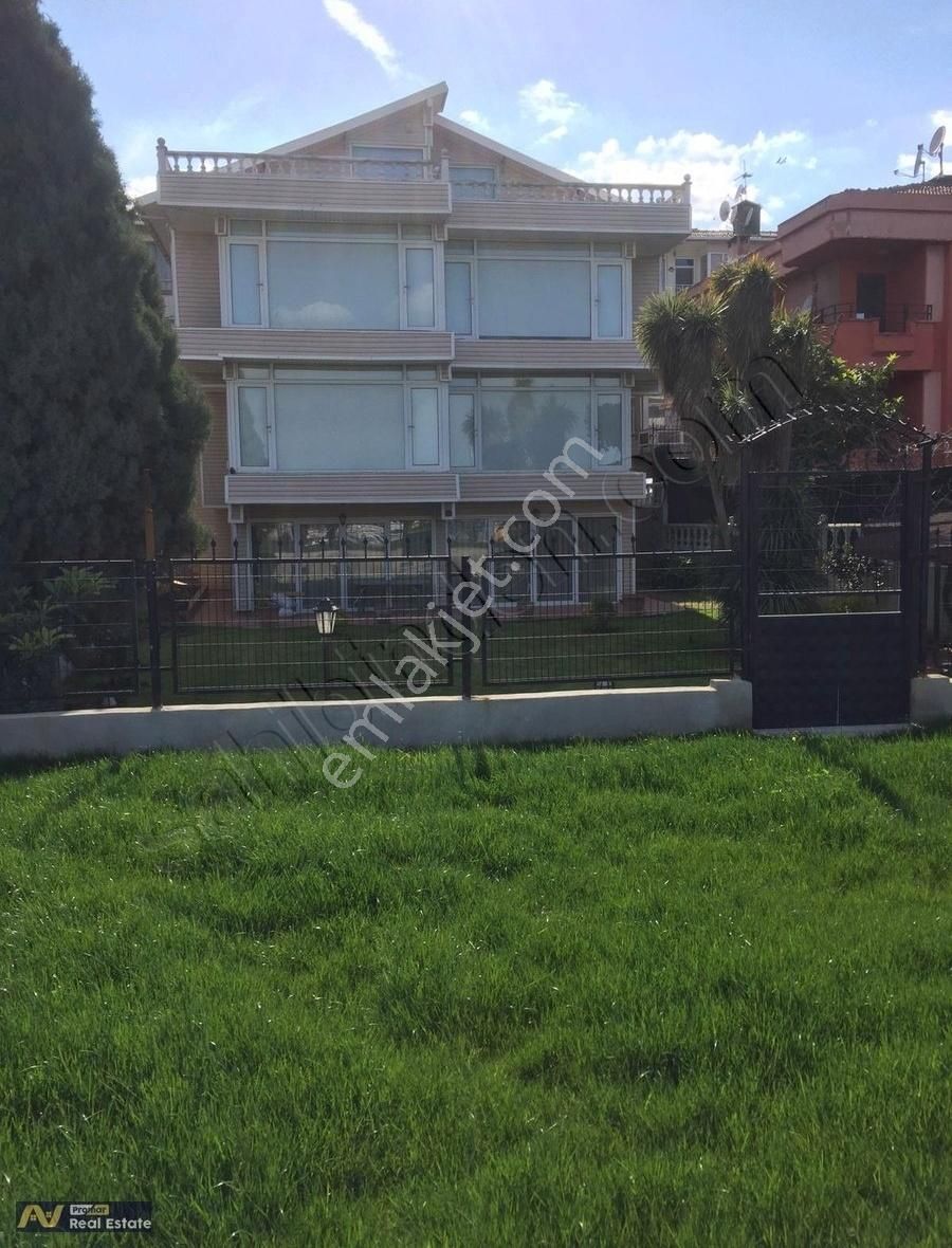 Darıca Bayramoğlu Satılık Villa Bayramoğlu Ada İçinde Emsalsiz Villa