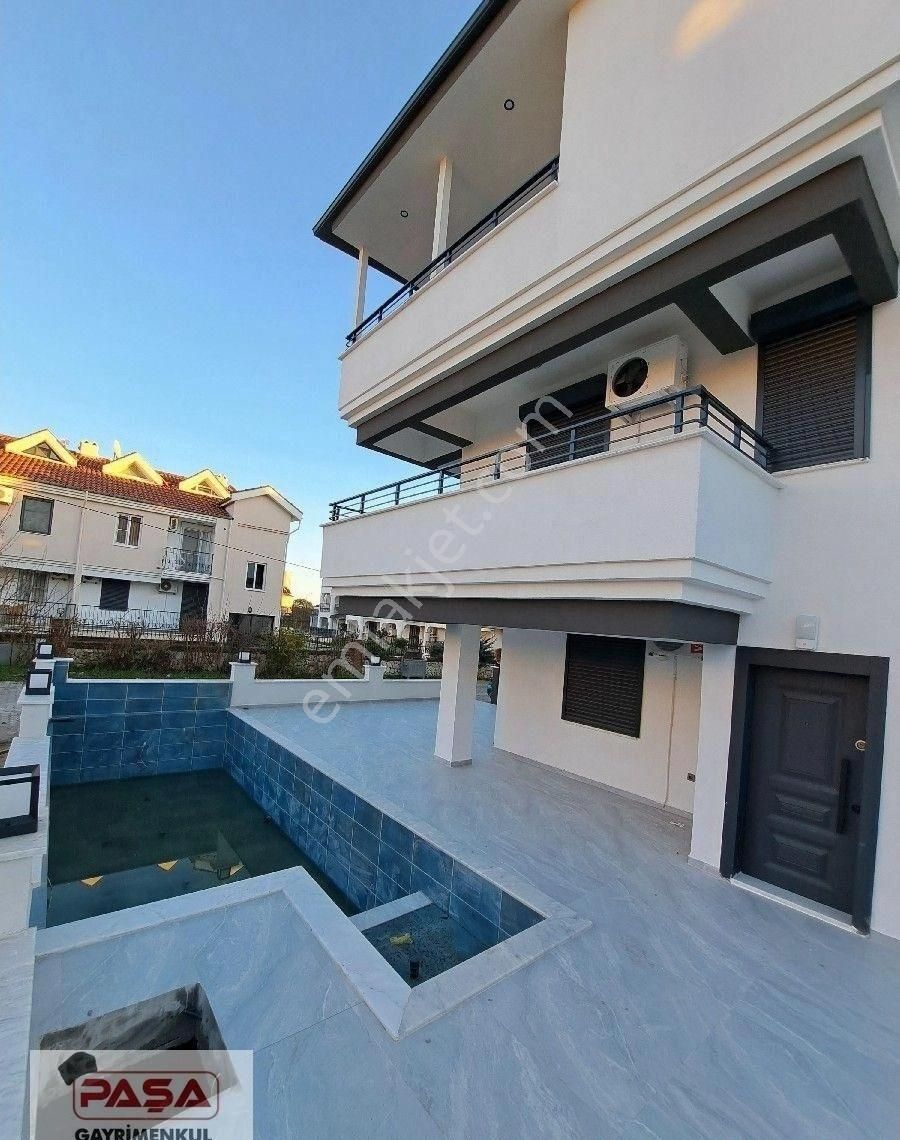 Didim Altınkum Satılık Villa Didim De Satılık Altınkum Mah.yeşilkent Bölgesinde 4+1 Tripleks Villa