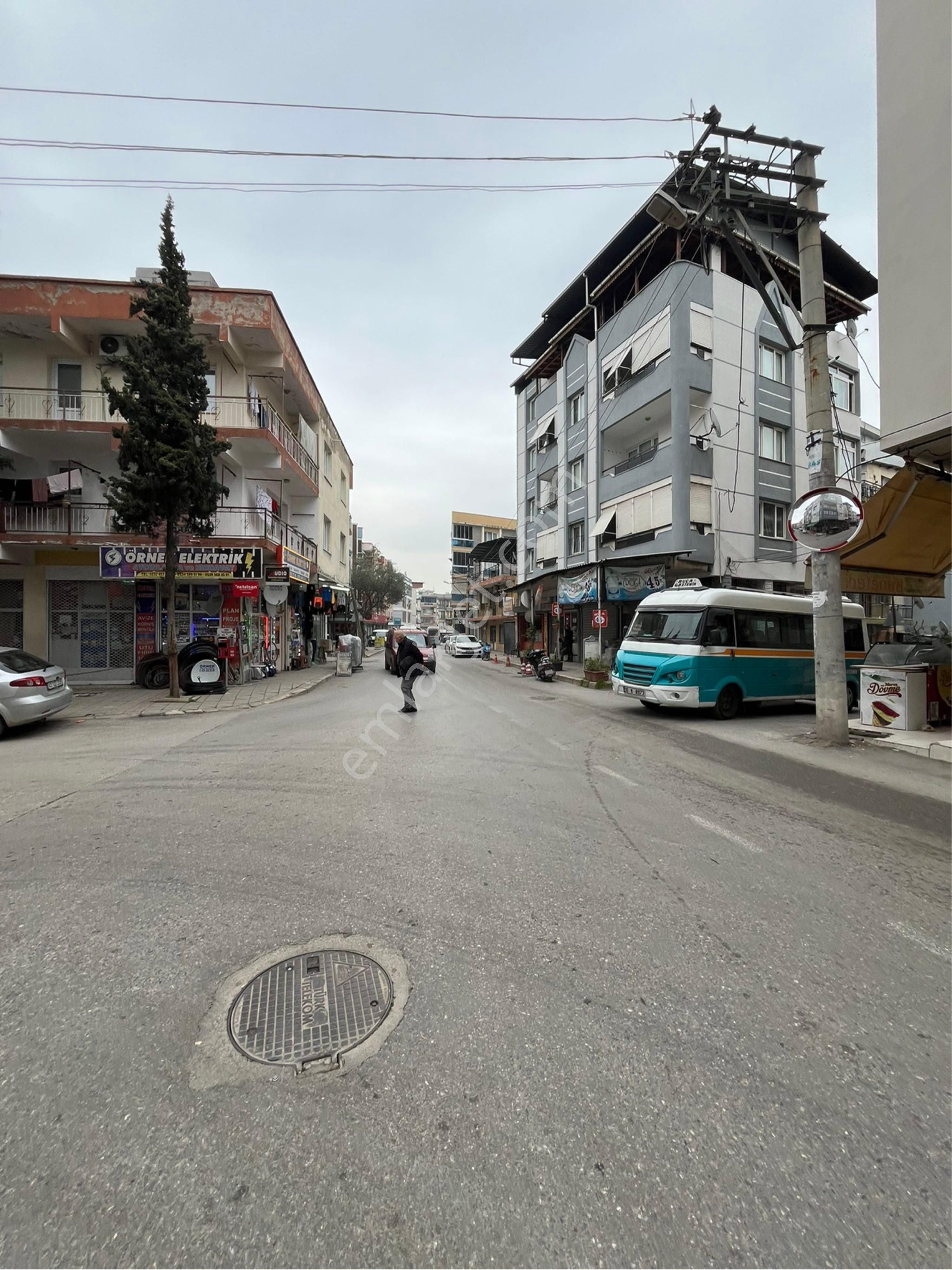 İzmir Buca Çamlıkule Mah.4 Kat İmarlı Satılık İki Katlı Ev - Görsel 6