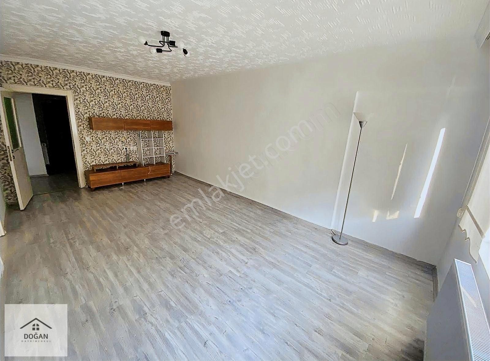 Sincan Tandoğan Kiralık Daire Sincan Merkez Tandoğan'da 3+1 Yapılı Ara Katta Kiralık Daire