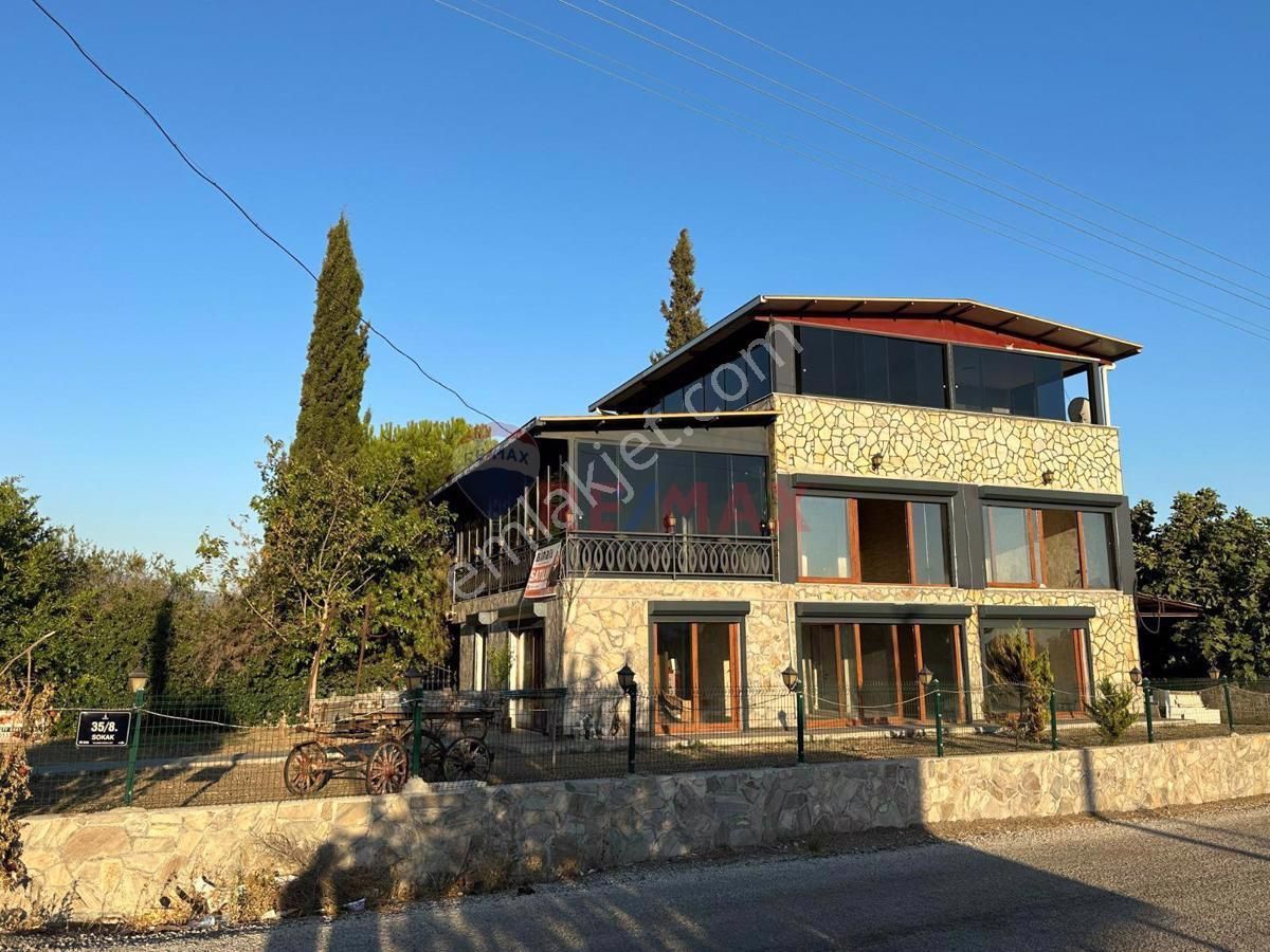 Menemen Yıldırım Satılık Villa İzmir Foça Yolu Üzeri Satılık 7+2 Villa