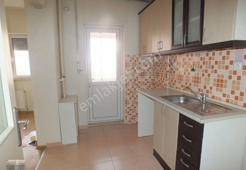 Karaman Merkez Başakşehir Kiralık Daire Karaman 2.toki Konutları 3.kat 85 M2 2+1 Kiralık Arakat Daire