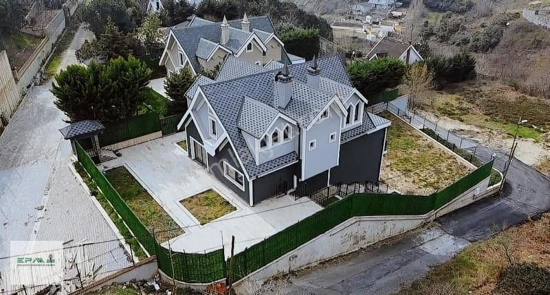 Beykoz Yavuz Selim Satılık Villa Epa Tekbir Emlak'tan Beykoz'da 890 M2 Fırsat 10+1 Villa