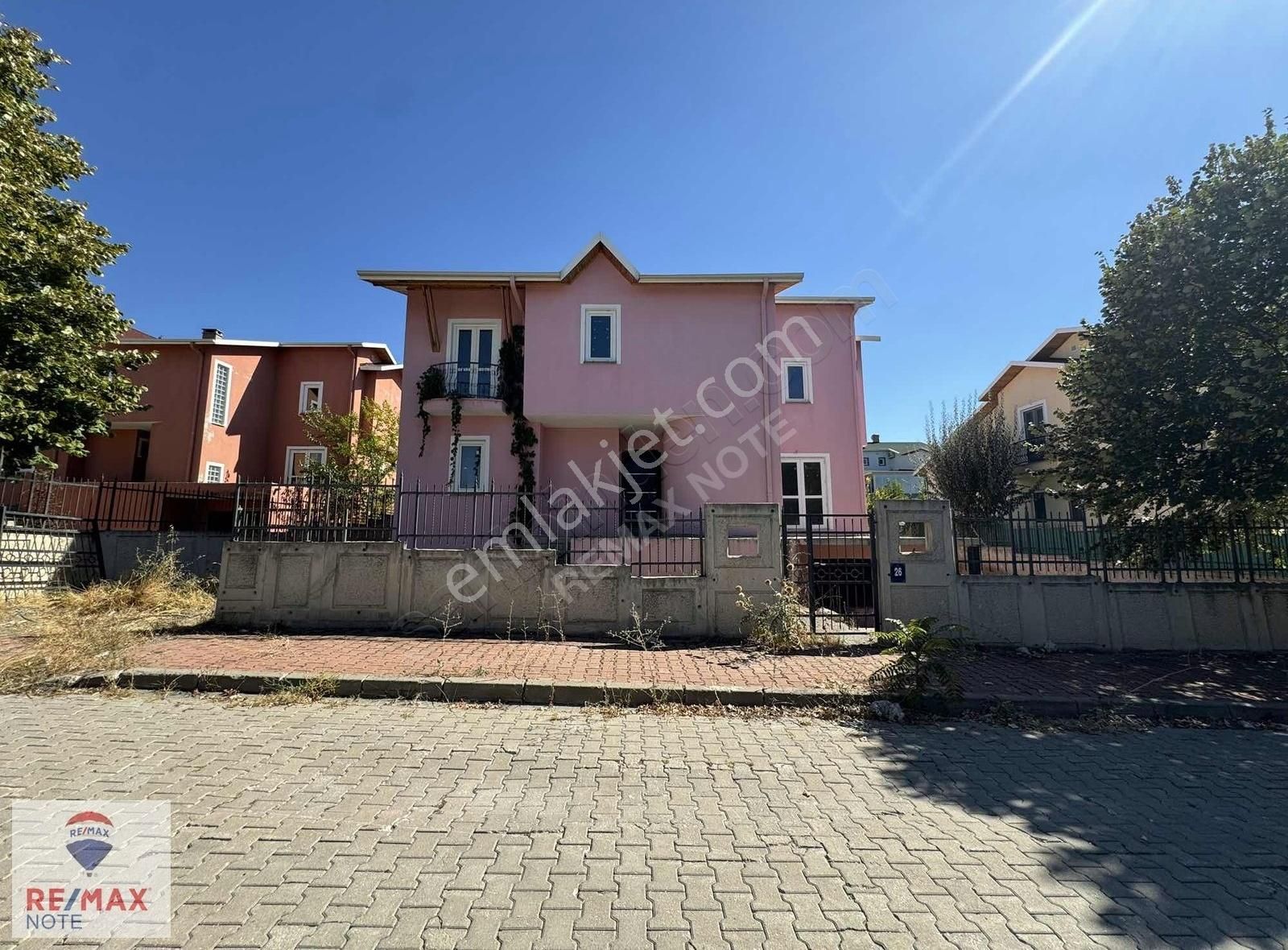 Etimesgut Şehitali Satılık Villa Etimesgut Şehitali Mahallesi 6+2 Natamam Satılık Villa